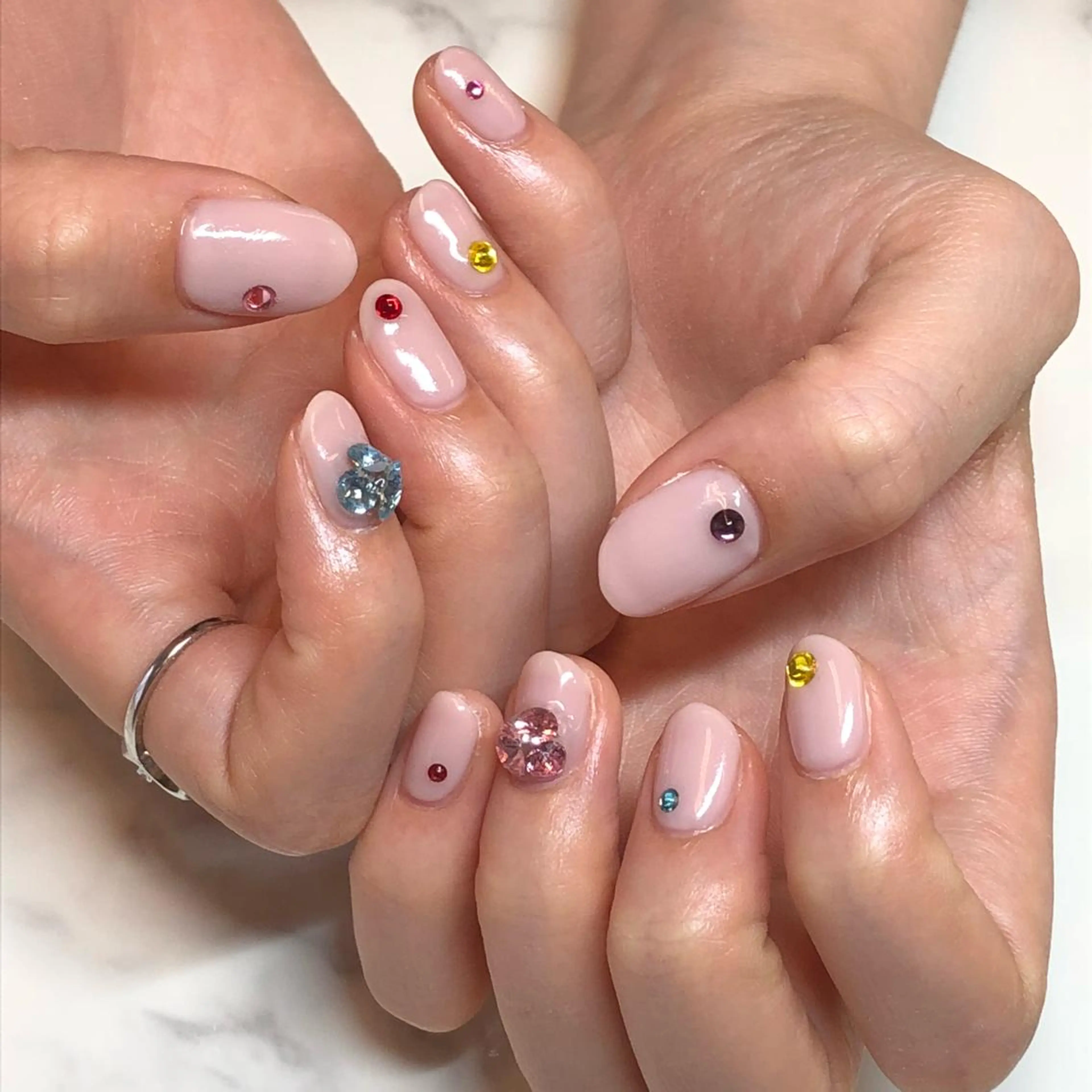ネイル アートネイル ストーンネイル KIREIE NAILSのネイルデザイン