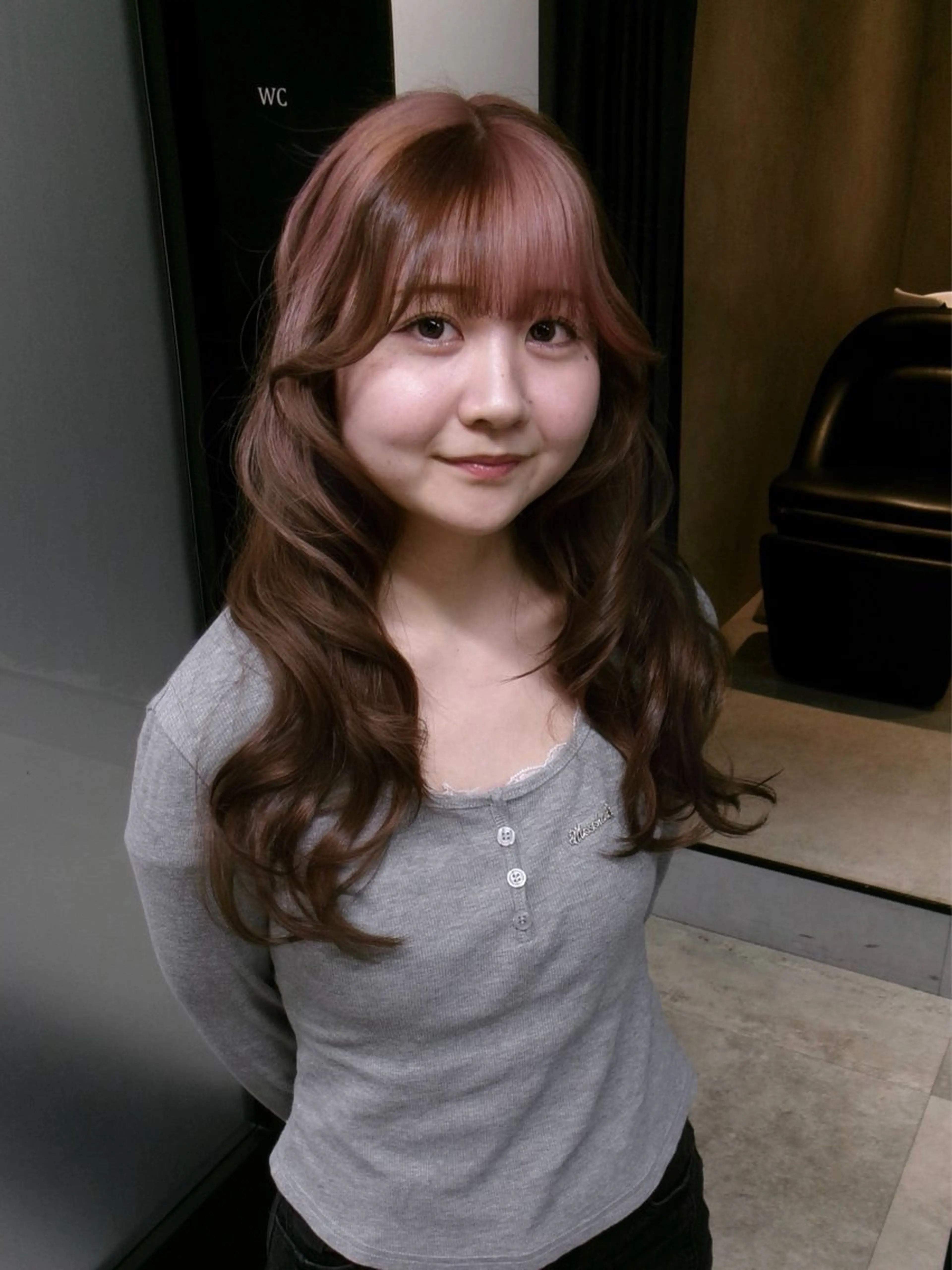 ロング カラー ヘアカラー トリートメント MIMI🌻໋᳝݊ 個性派カラー⑅ ⸝꙳のヘアスタイル