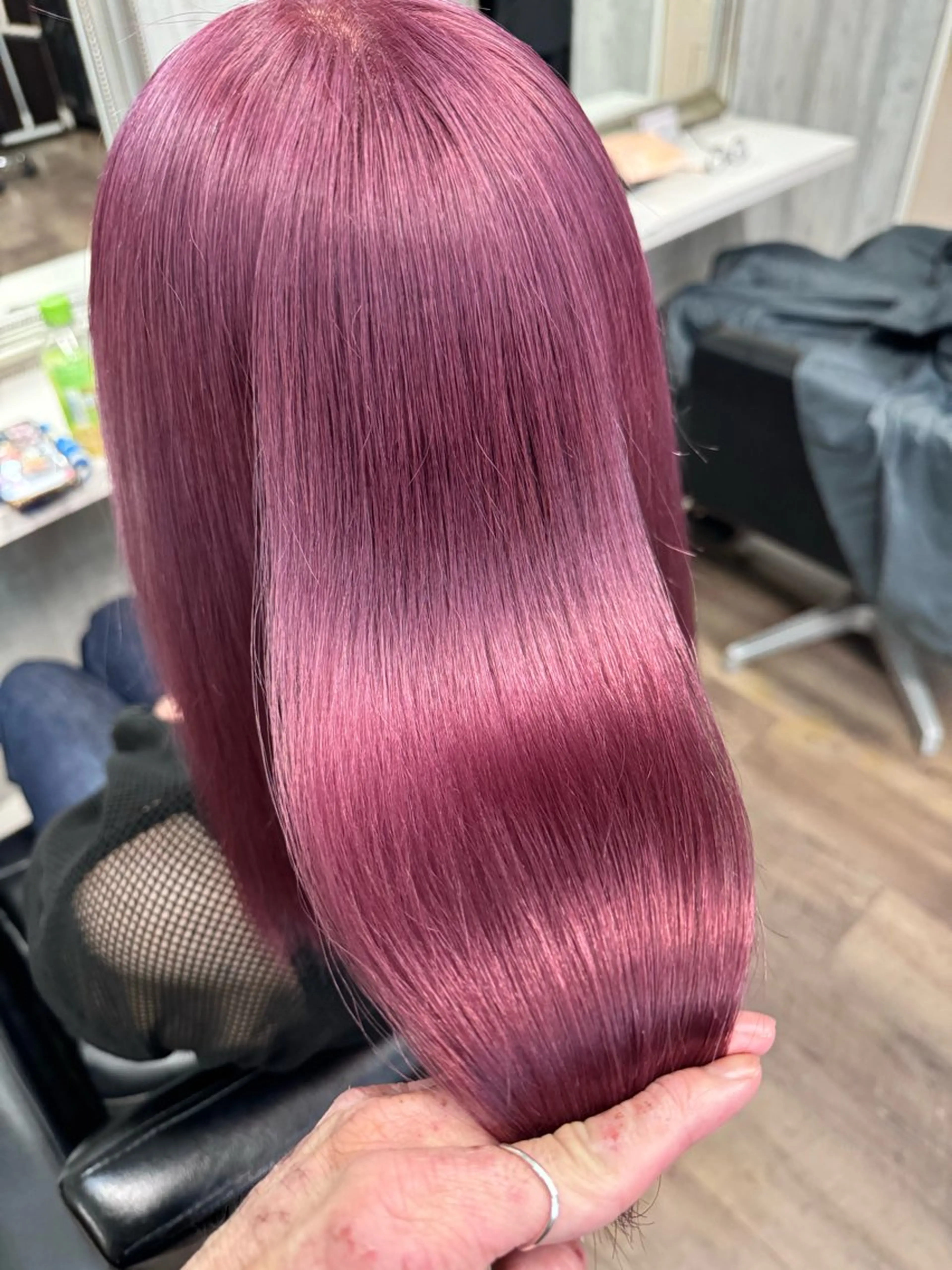 セミロング ヘアカラー トリートメント ✨池袋ブリーチ特化 Hibiki✨のヘアスタイル