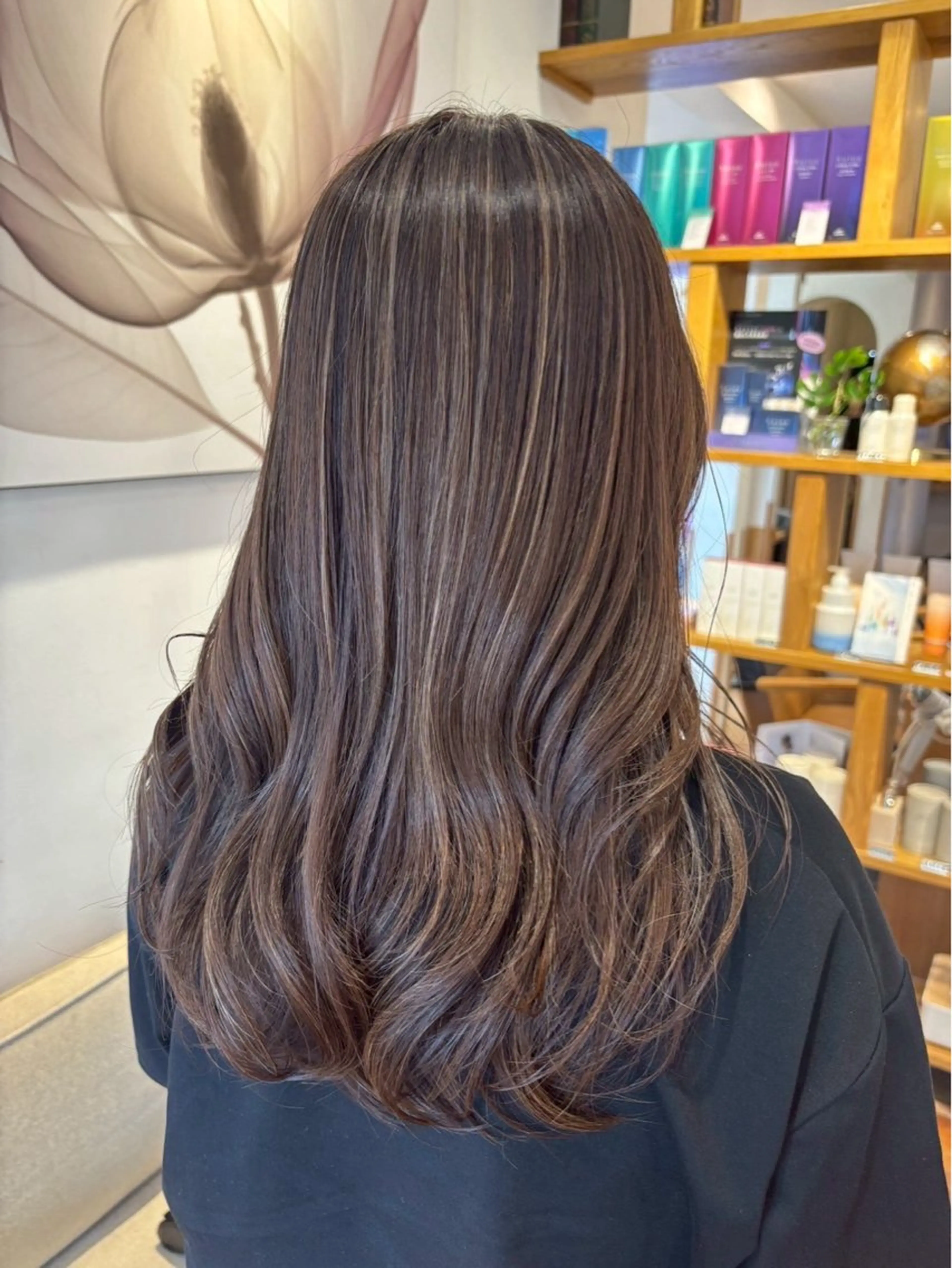 ロング ハイライト 高木 櫻のヘアスタイル