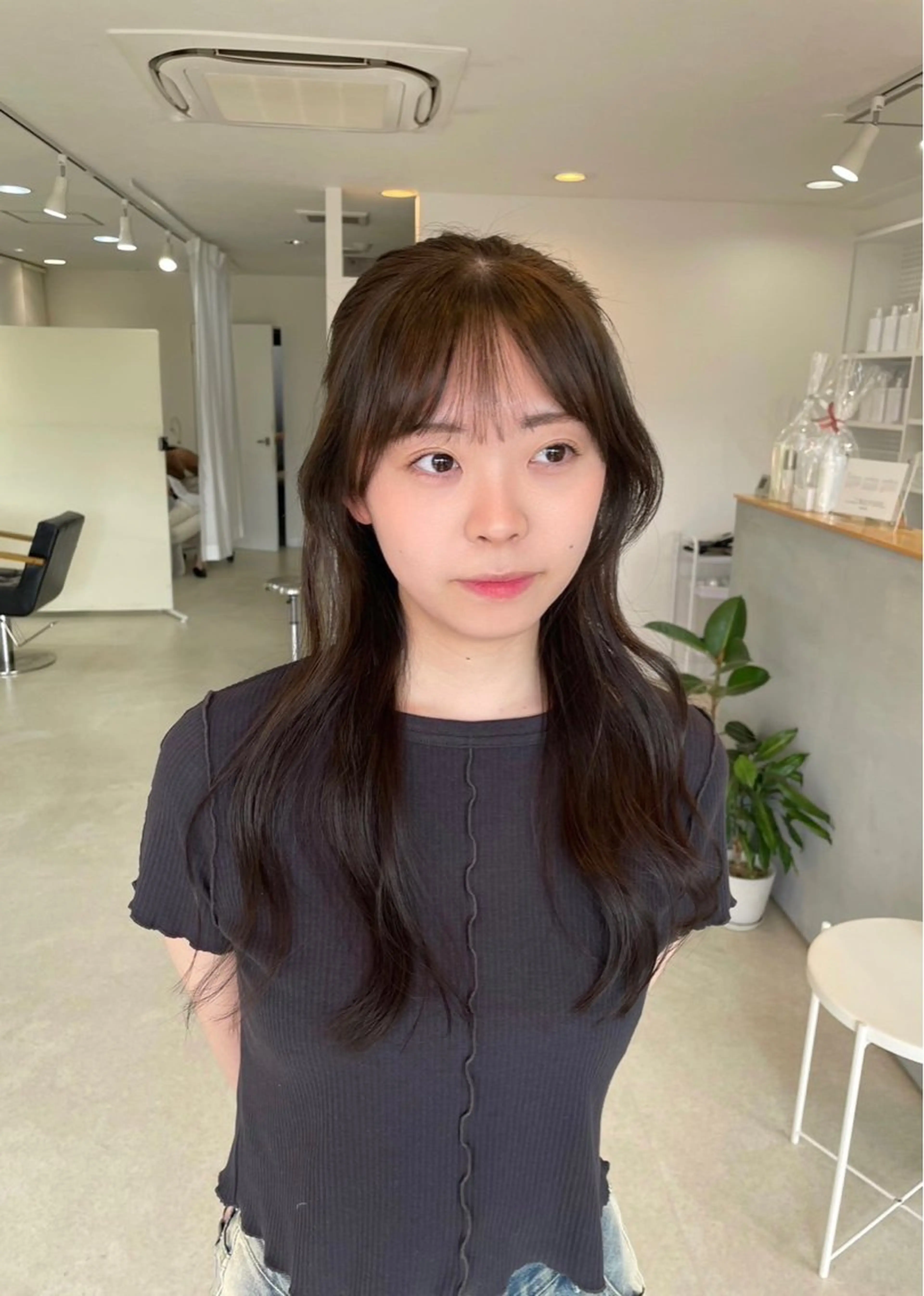 ロング レイヤーカット カット ヘアカラー 前川 瑞希のヘアスタイル