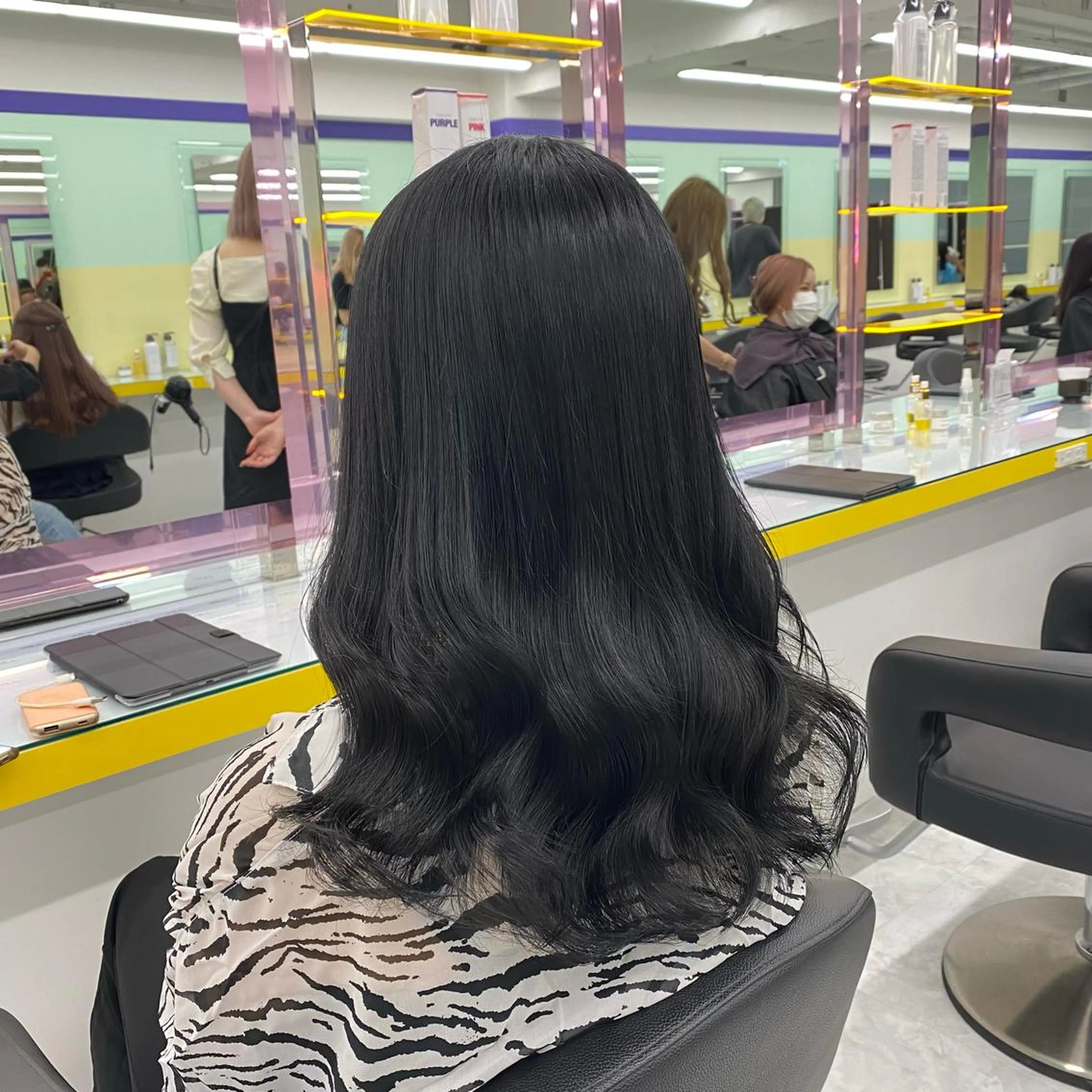 セミロング カラー ヘアアレンジ カット ヘアカラー GOTODAY shair salon 横浜mare店所属・mai🍑暖色カラー /レイヤー💖のヘアスタイル