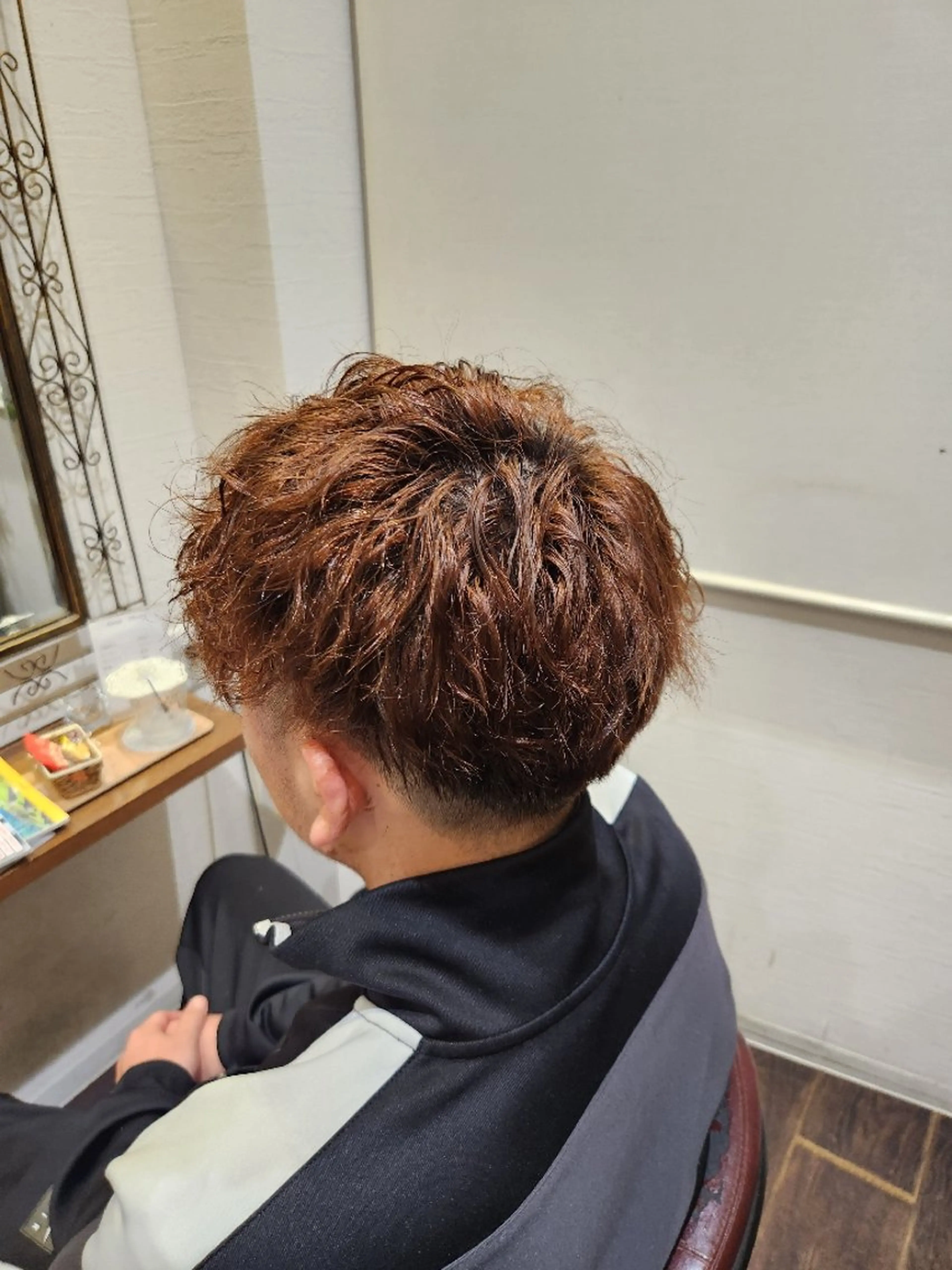 ショート パーマ メンズ メンズパーマ ツイストスパイラルパーマ スパイラルパーマ 阪本 俊のヘアスタイル