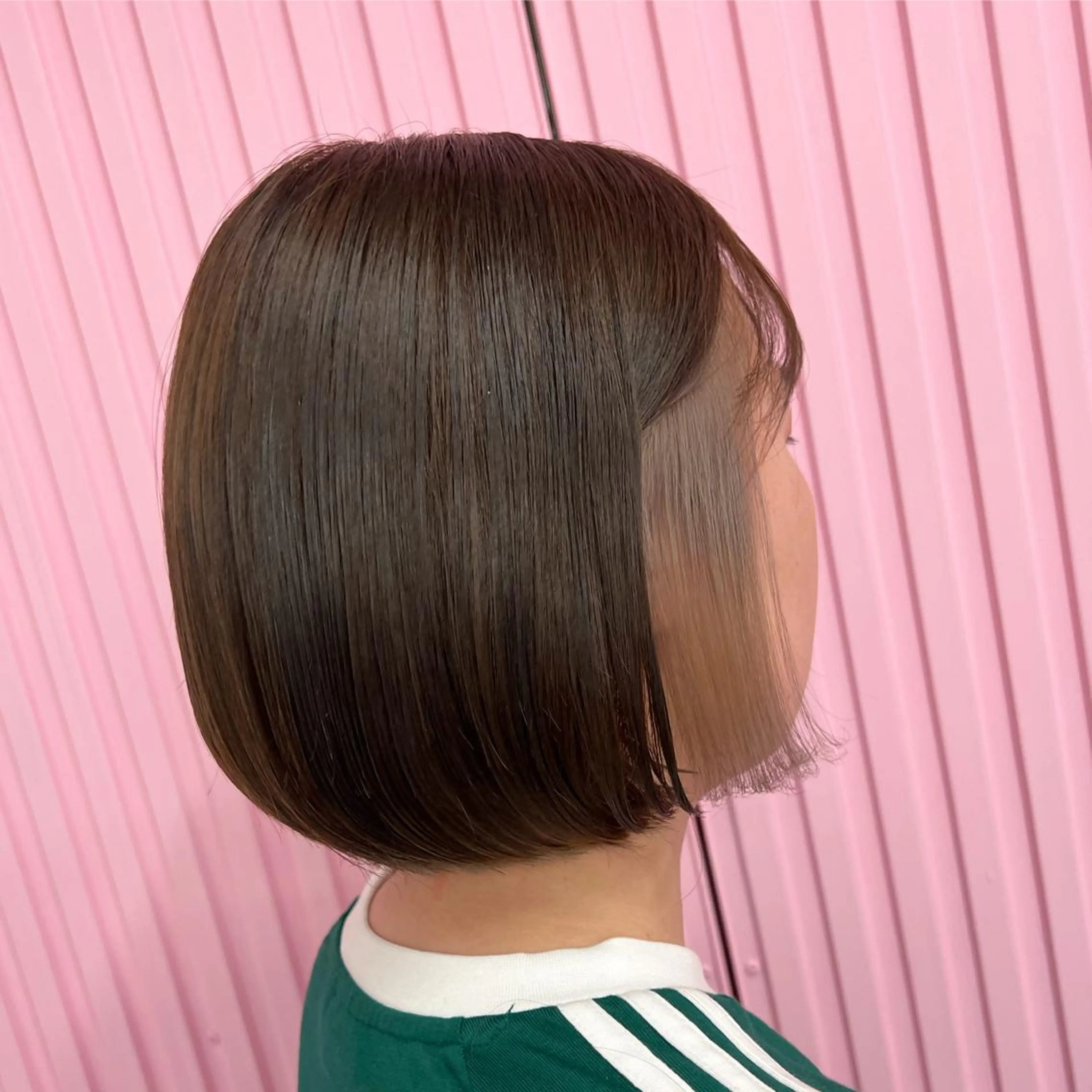 ミディアム カラー ELU.☁️ ARIのヘアスタイル