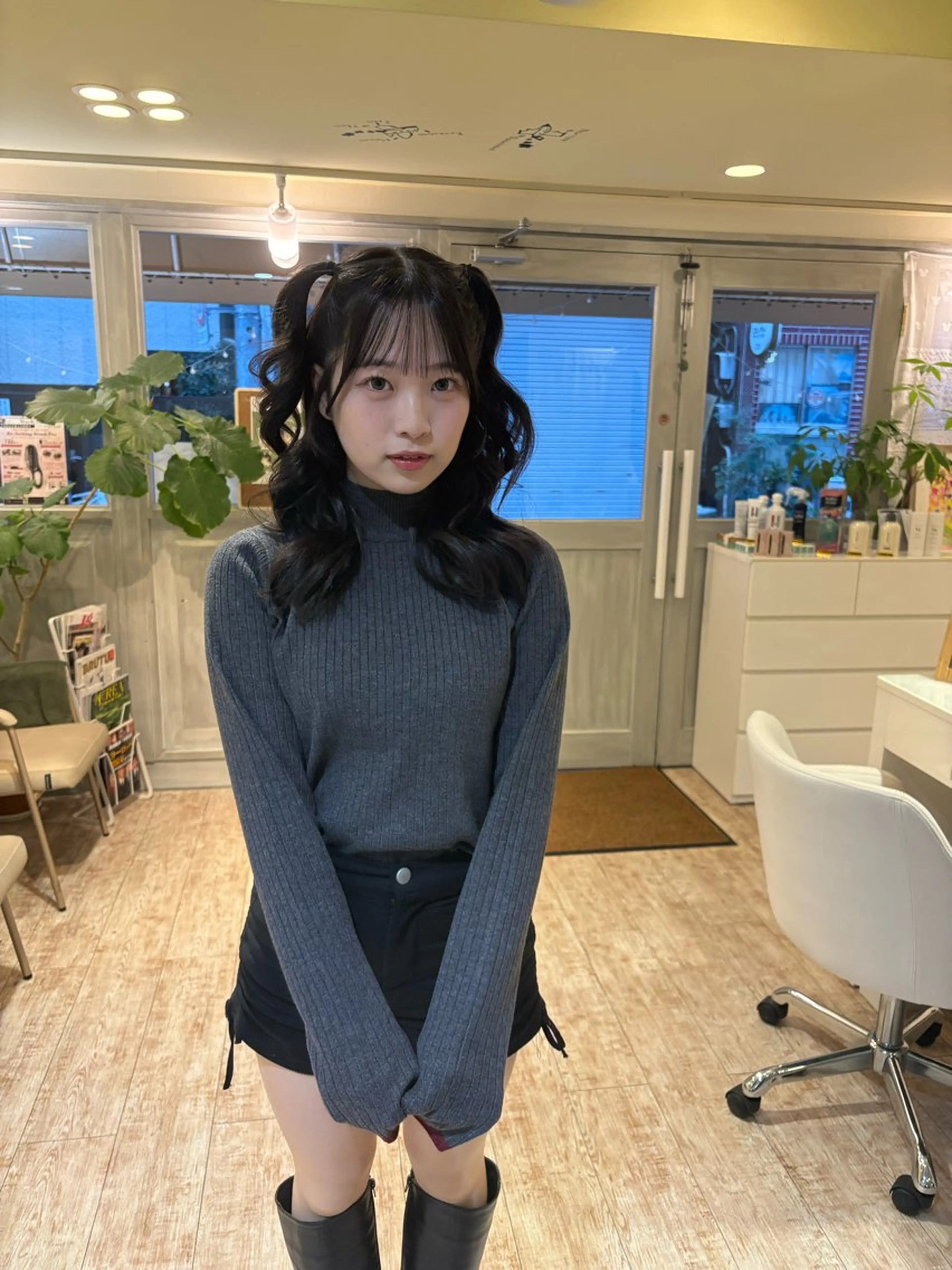 セミロング レイヤーカット/顔 周りカット/髪質改善のヘアスタイル