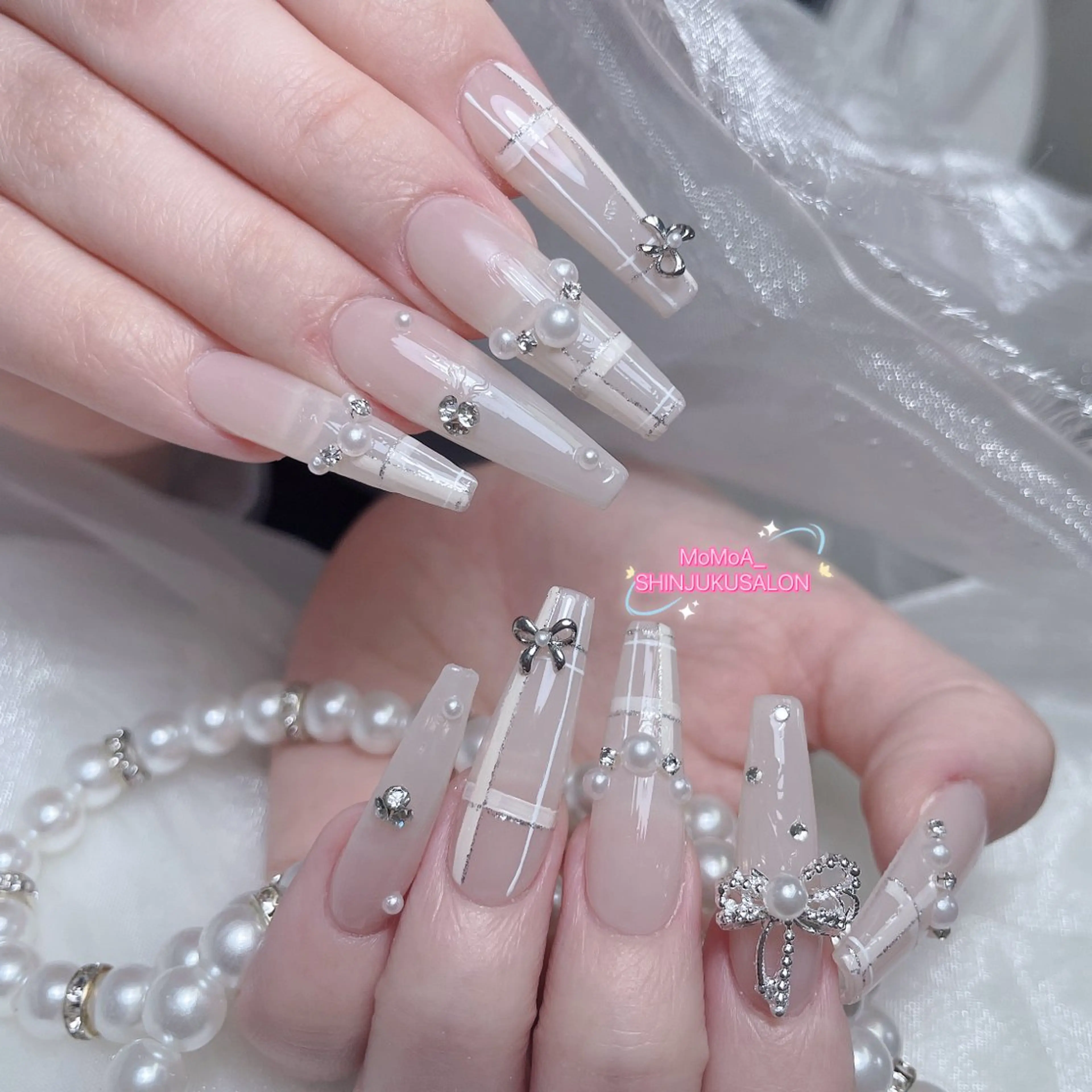 ネイル 成人式 ジェルネイル ロングネイル マグネットネイル 大理石ネイル(マーブル) ハンドネイル MoMoA Nail ネイル長さ出し専門店のネイルデザイン