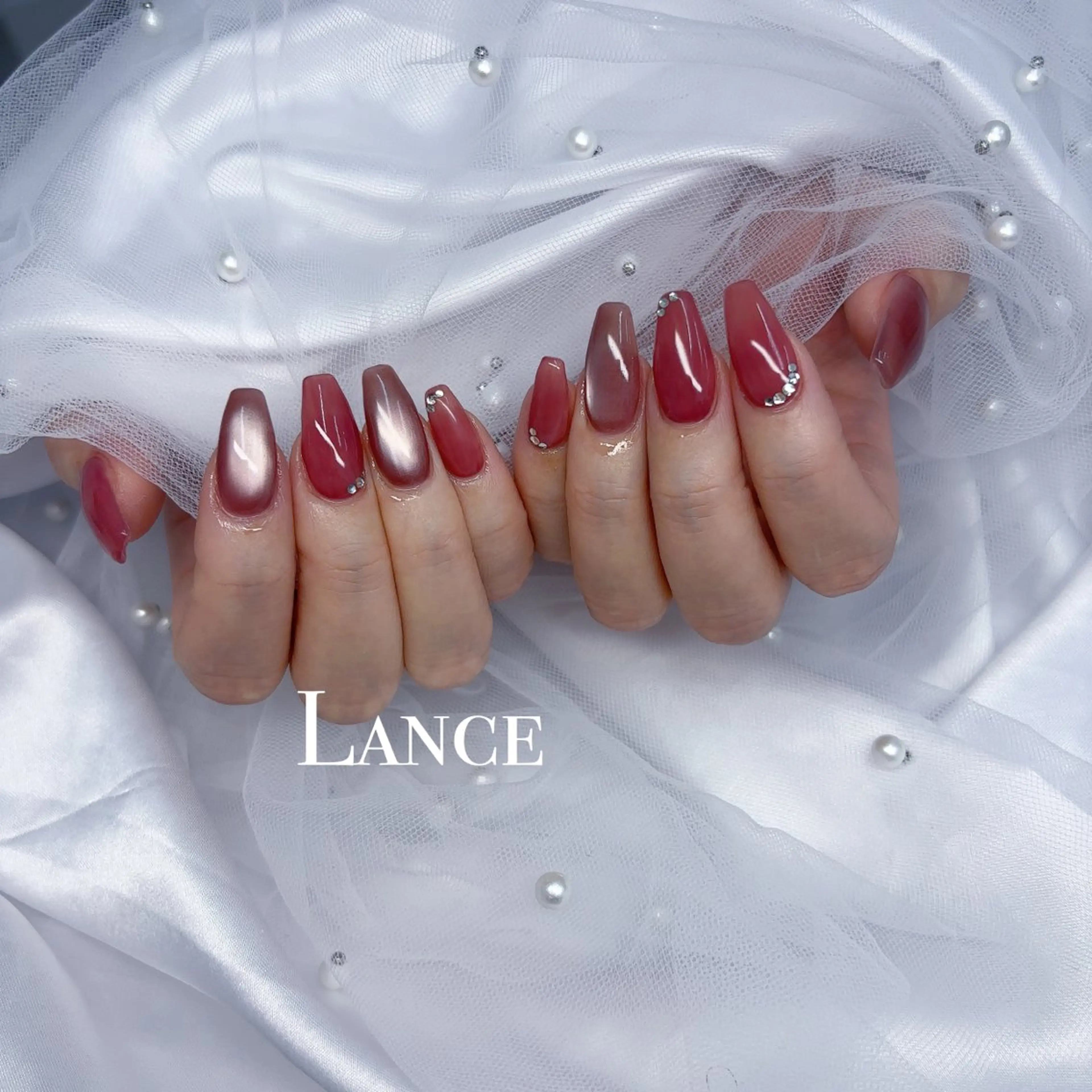 ネイル オーロラネイル フットネイル フレンチネイル ガラスフレンチ 氷ネイル・うるうるネイル ハンドネイル Lance nailのネイルデザイン