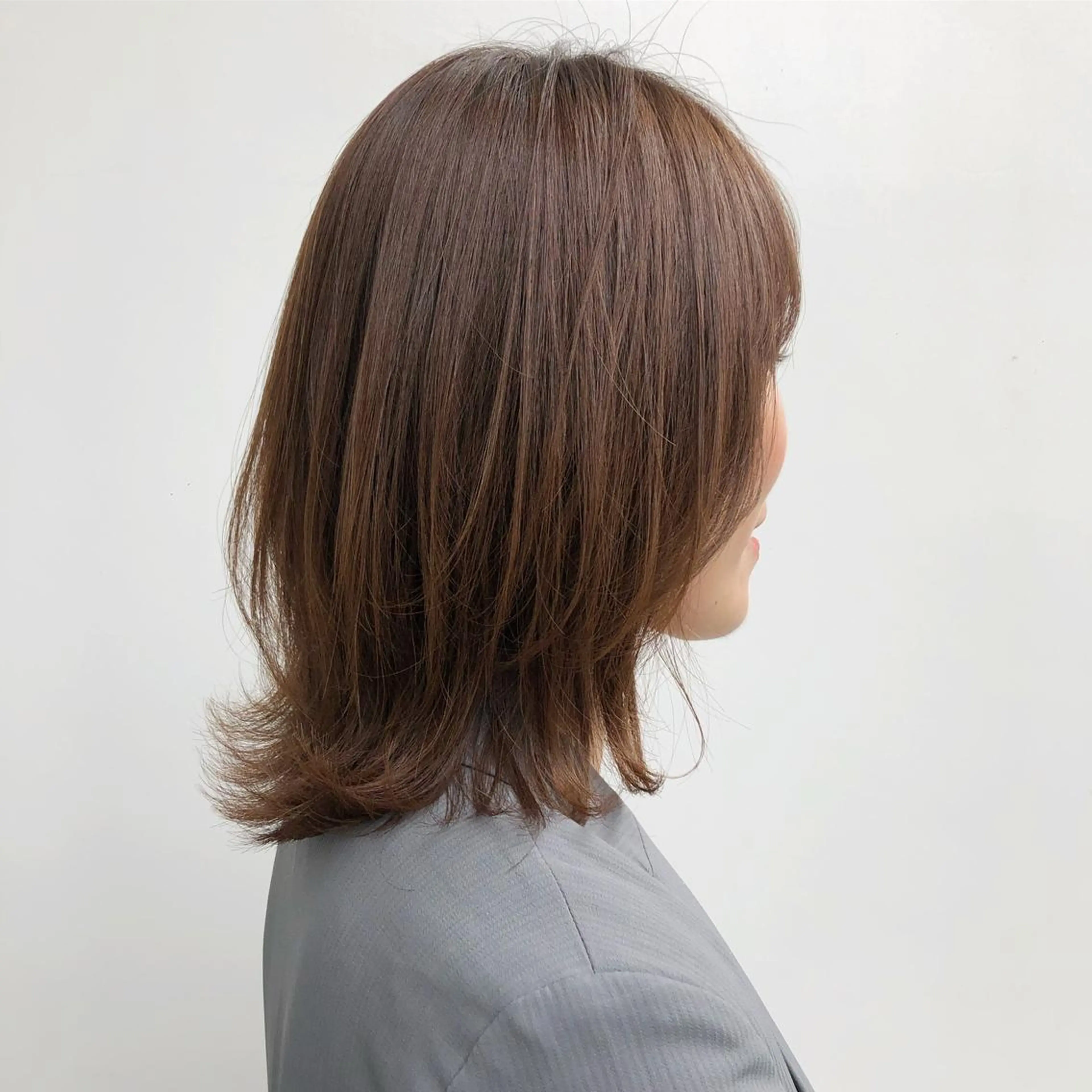 ミディアム 中川 結のヘアスタイル