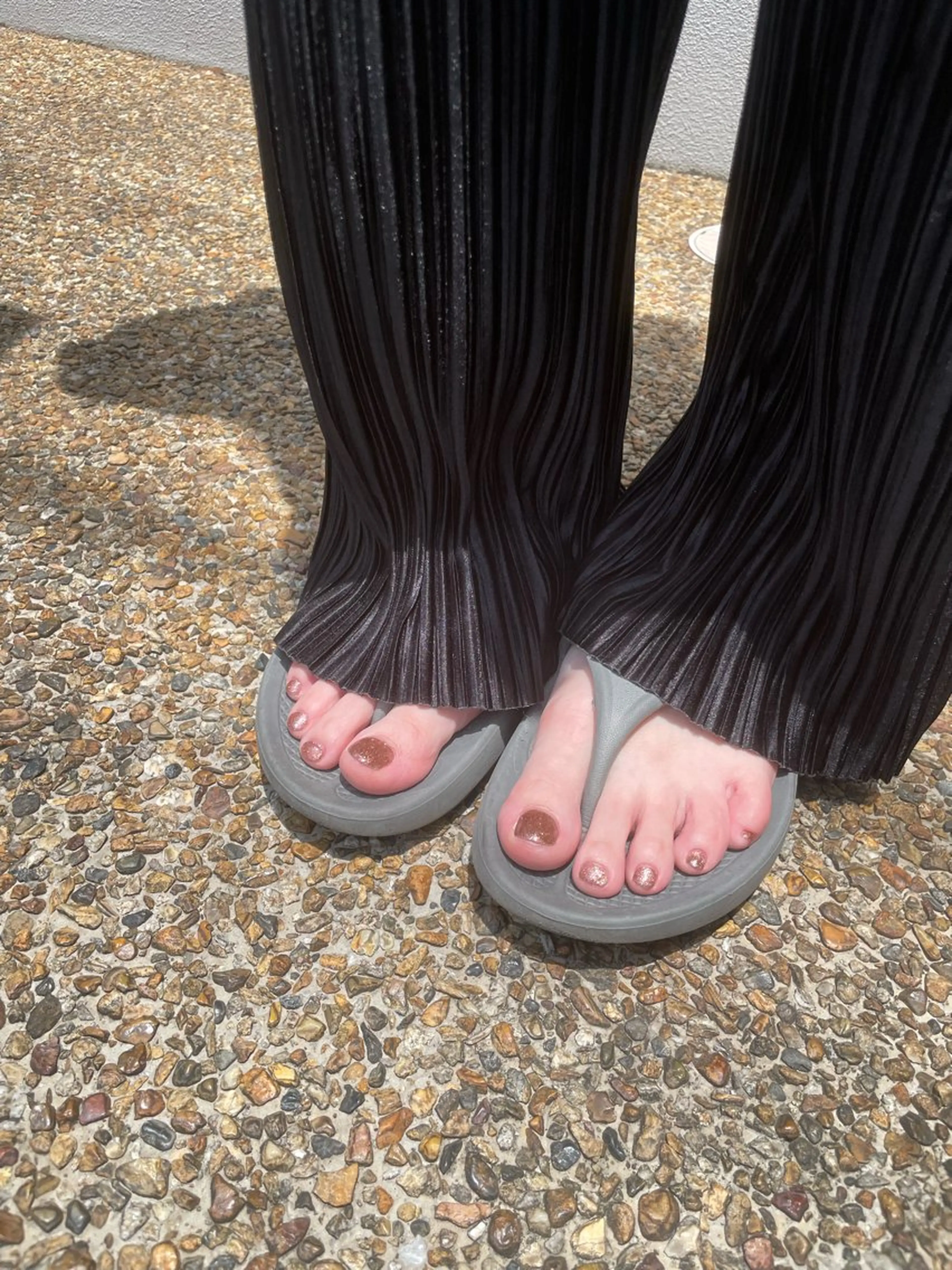 ネイル ゴールド キラキラネイル ピンク SALON MODS harukaのネイルデザイン