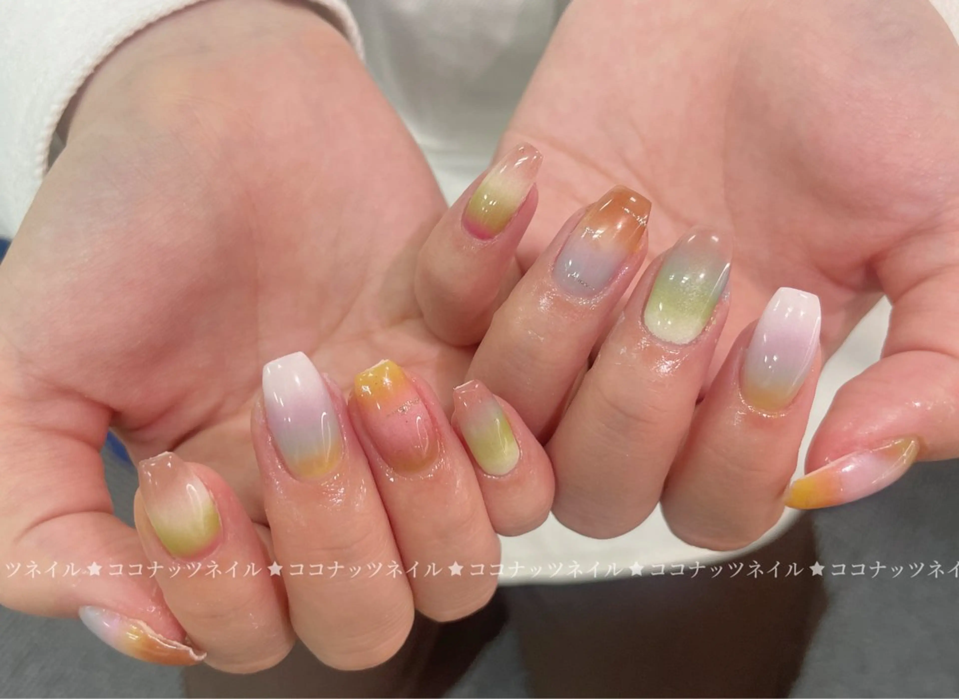 ネイル べっ甲ネイル フレンチネイル キラキラネイル マグネットネイル 大理石ネイル(マーブル) ハンドネイル 神田 ココナッツのネイルデザイン