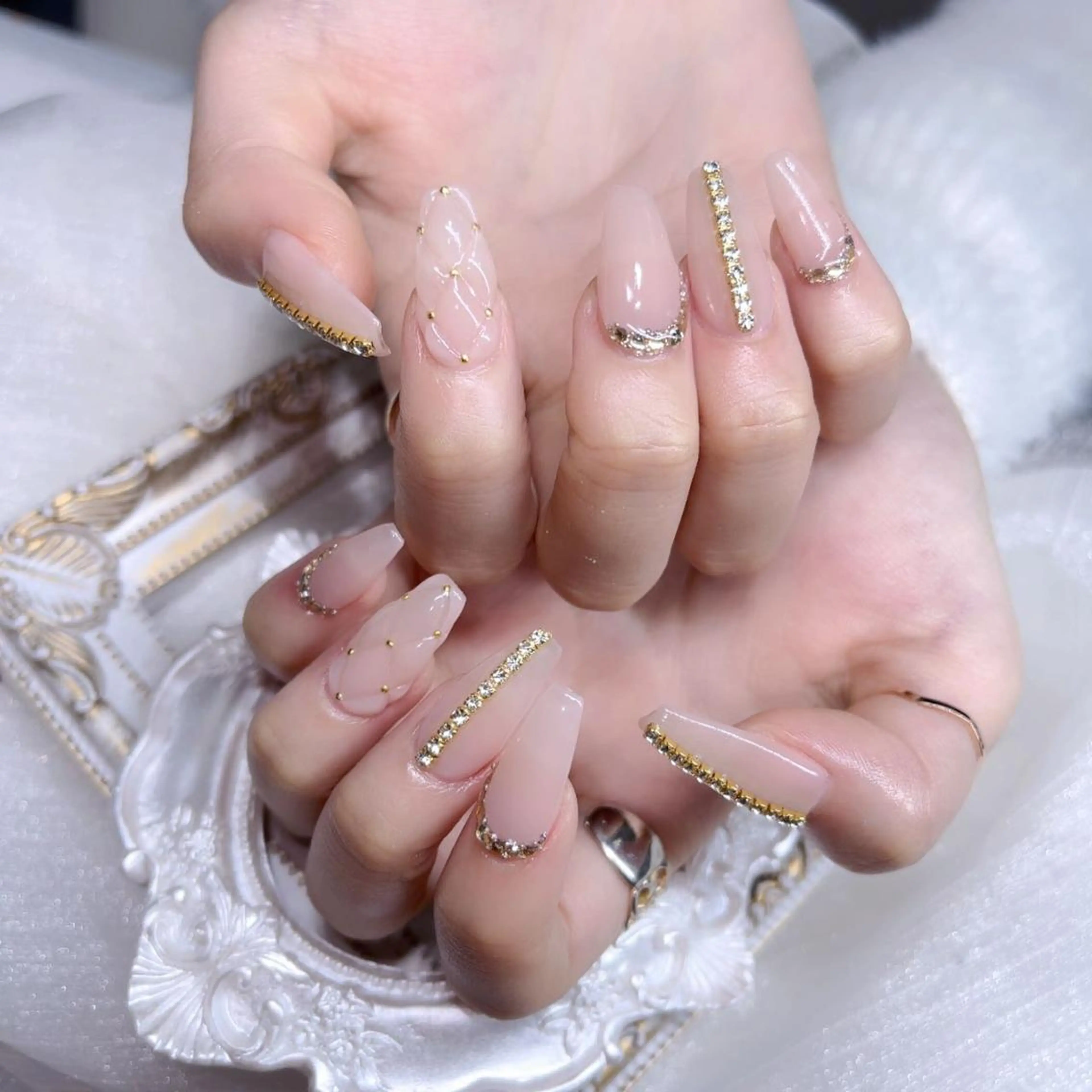 ネイル Queens 榊 まおのネイルデザイン