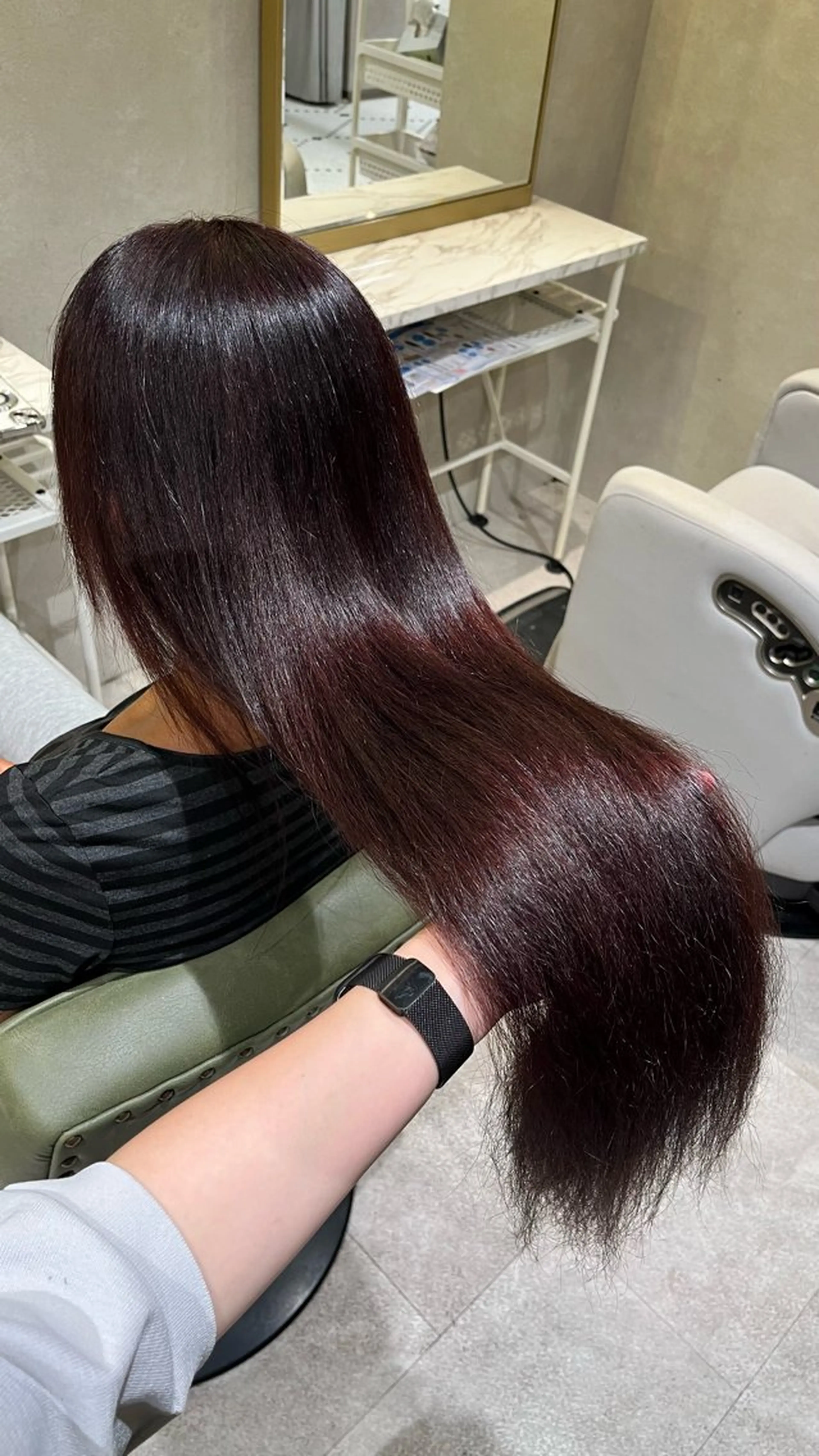 ロング カラー 新宿/ヘアカラー AiNAのヘアスタイル