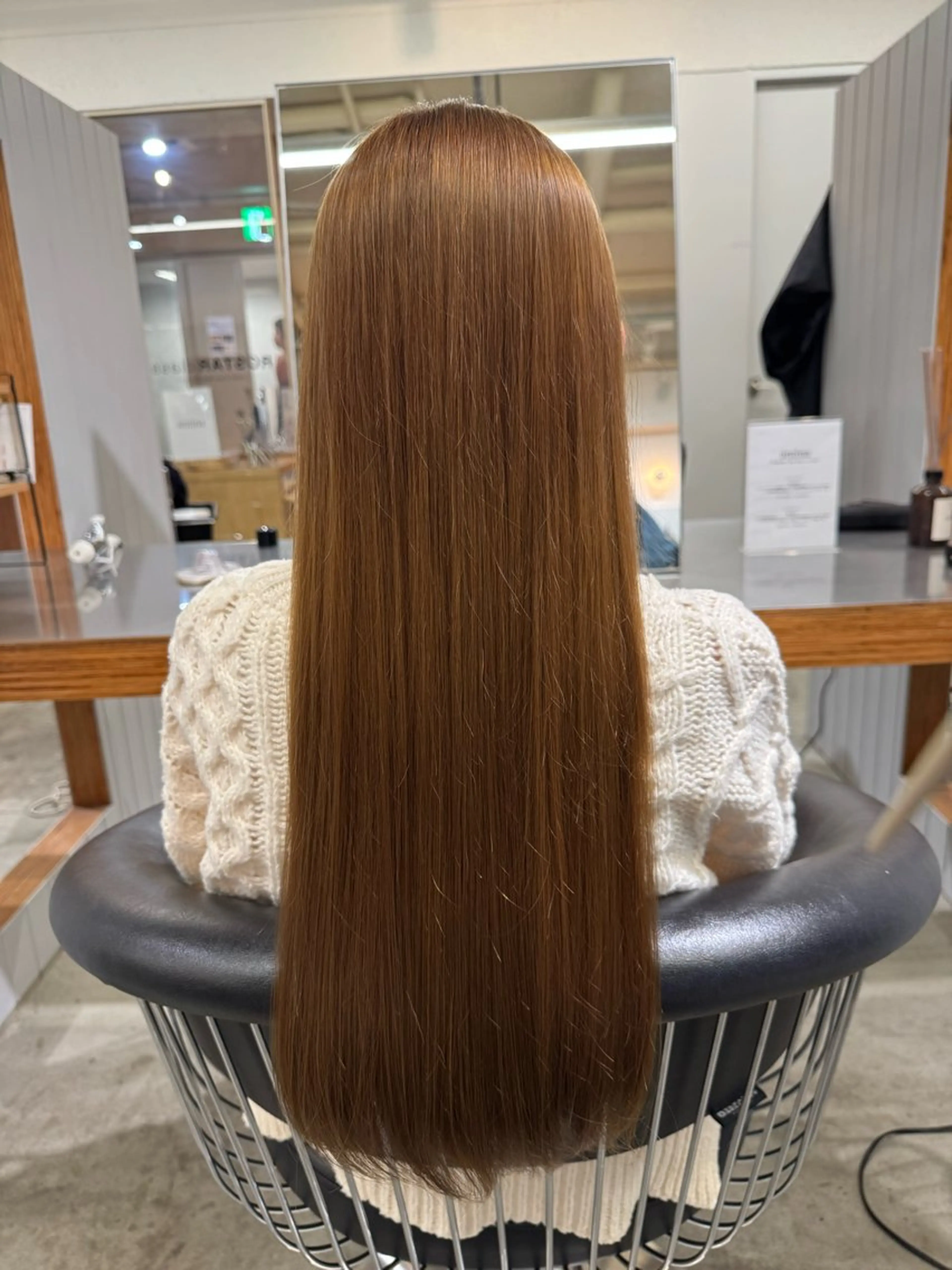 ロング ロング トリートメント ヘアカラー ROSTAR セイゴのヘアスタイル