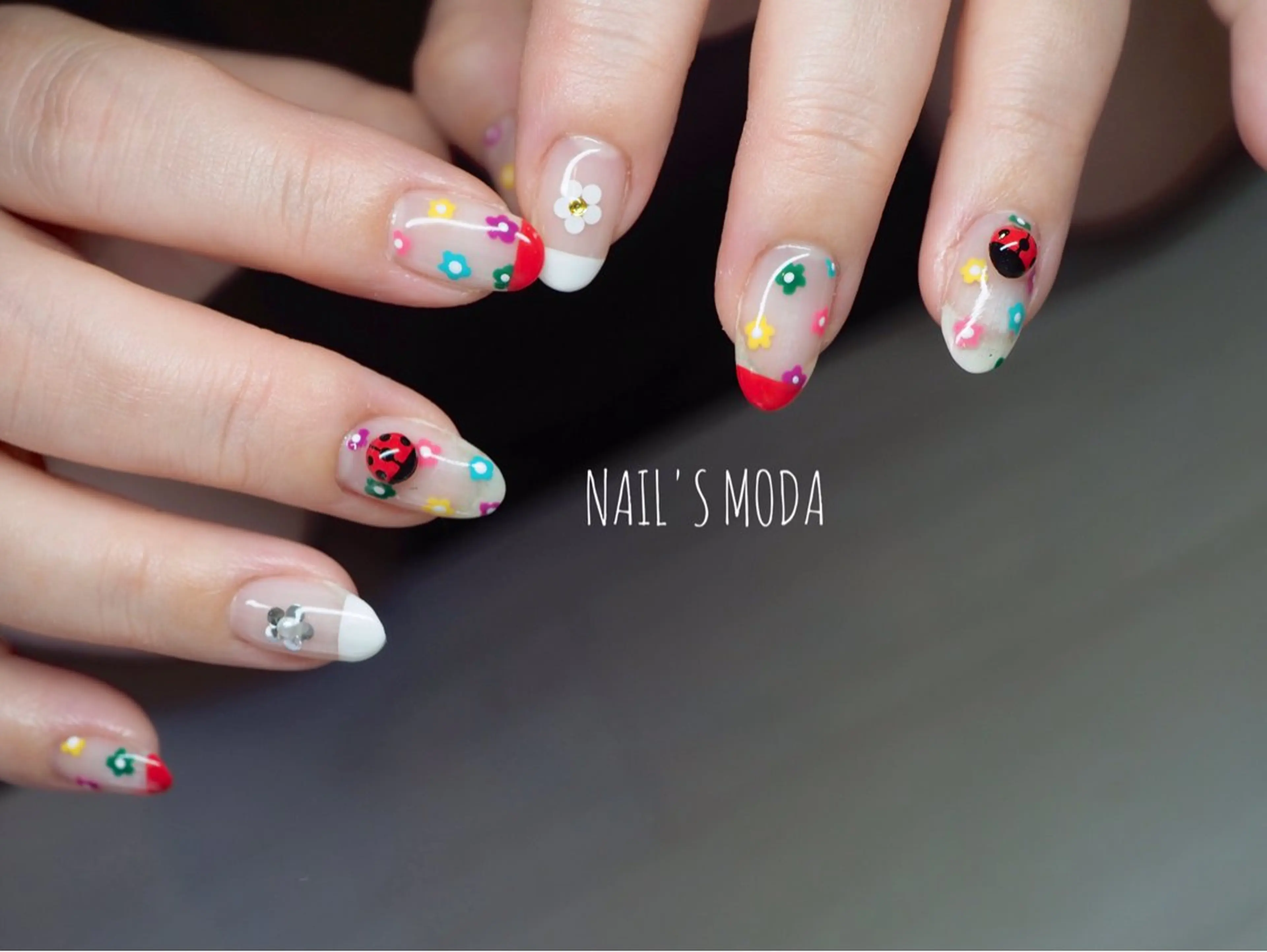 ネイル NAIL'S MODAのネイルデザイン