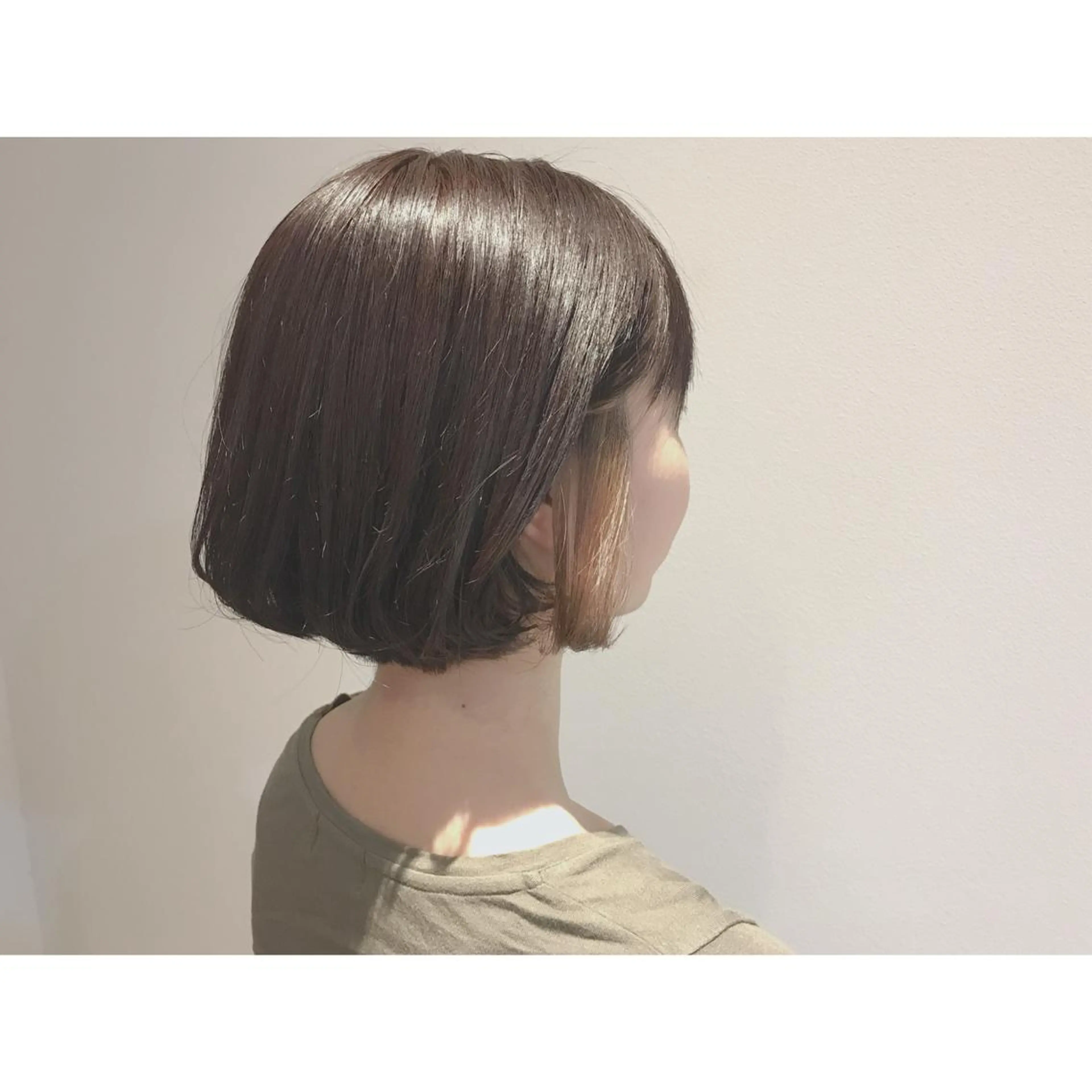 ショート カラー なかにし まゆみのヘアスタイル