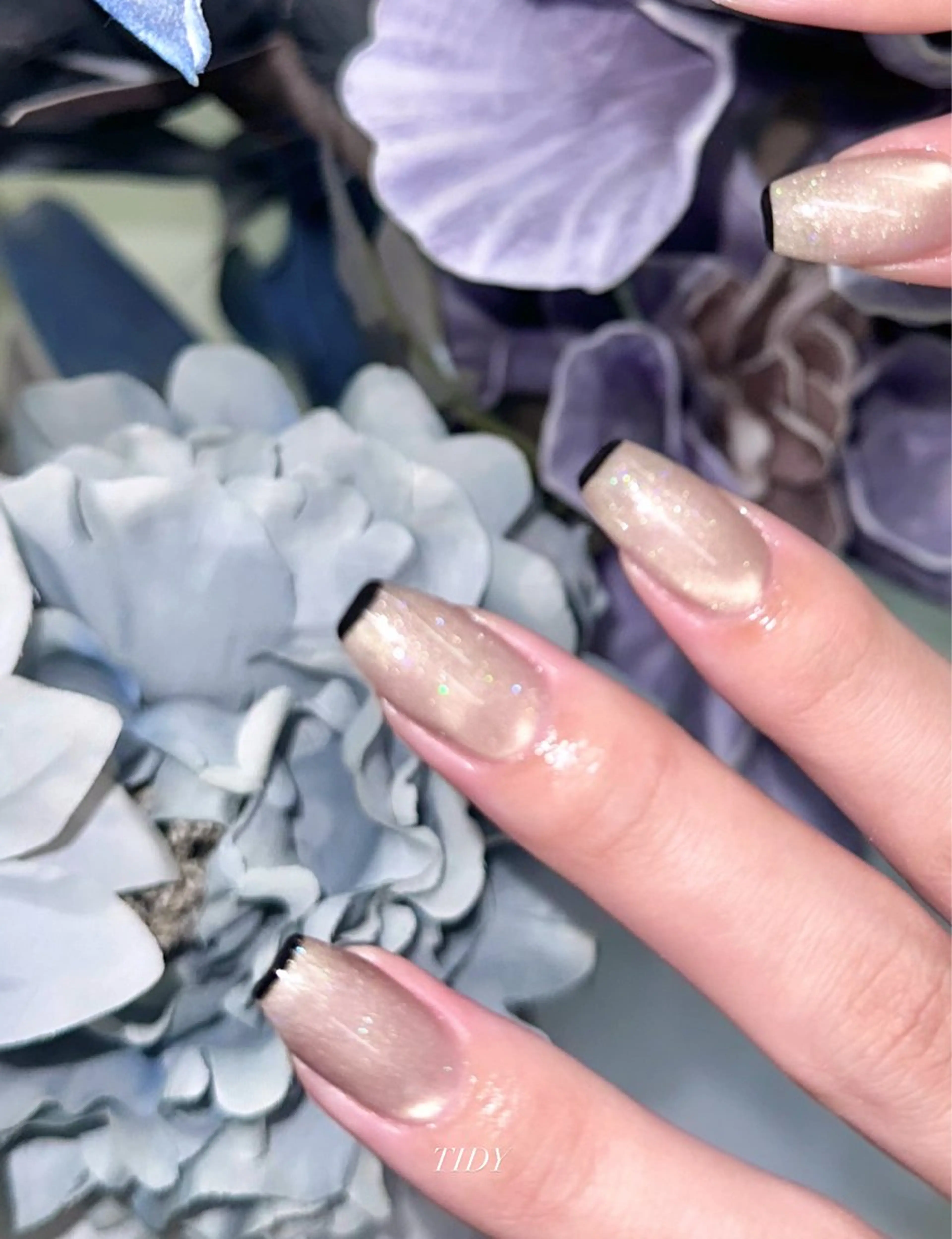 ネイル アニマル柄 長さ出し フットネイル ジェルネイル キラキラネイル ハンドネイル TIDY .のネイルデザイン