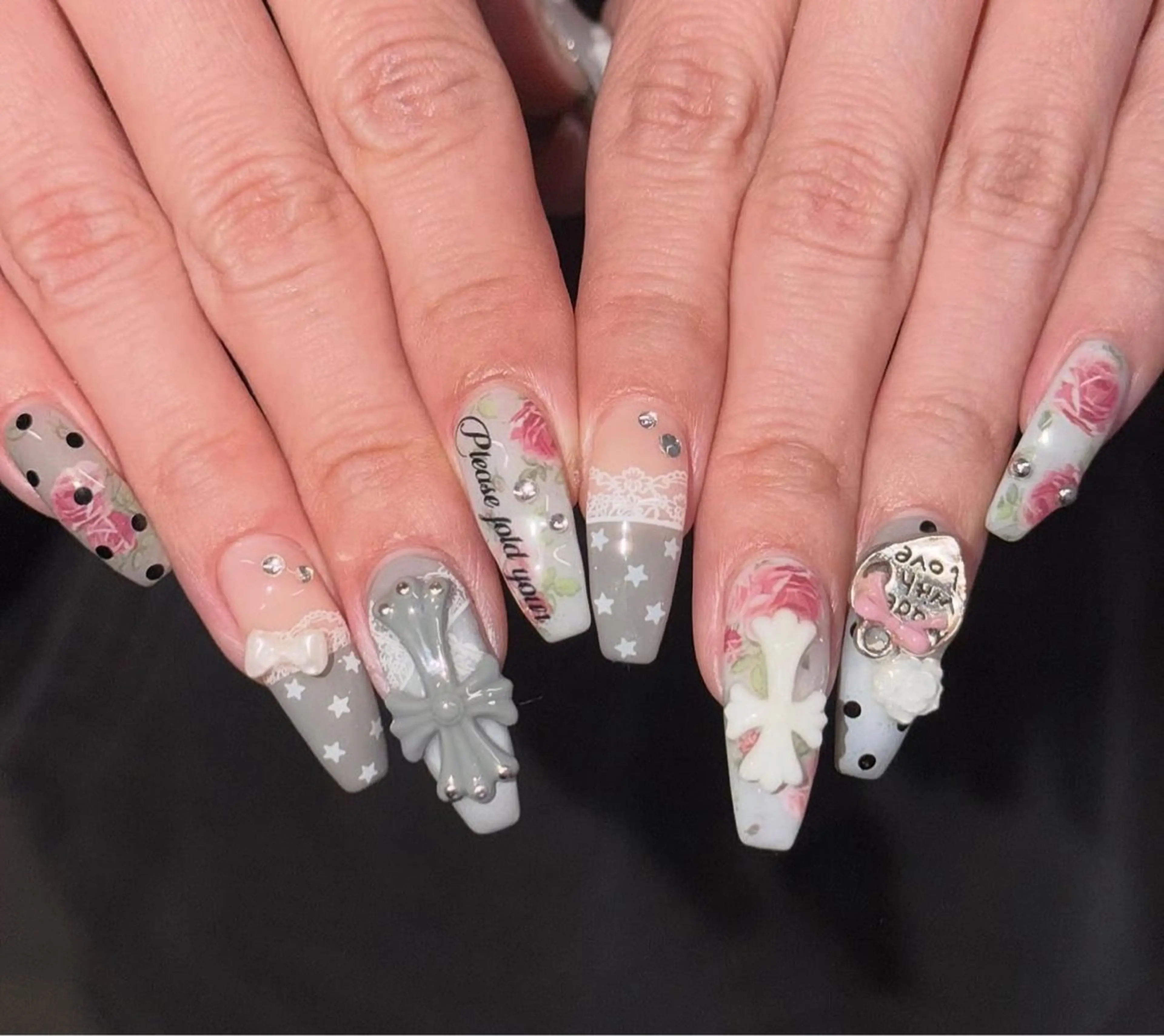 ネイル NiJi Nailsのネイルデザイン