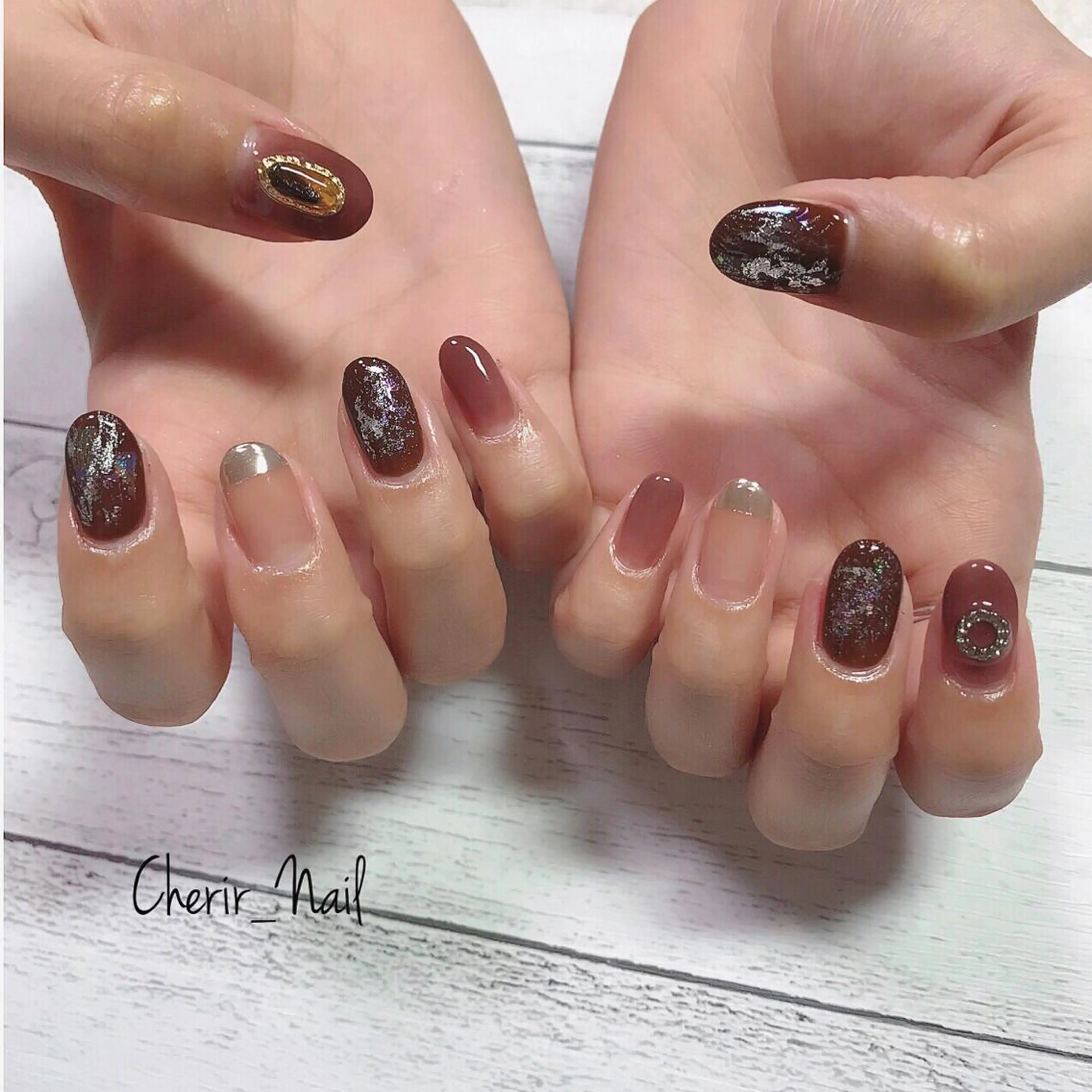 ネイル アートネイル ブラウン フレンチネイル ミラーネイル ニュアンスネイル Cherirnail kaoriのネイルデザイン