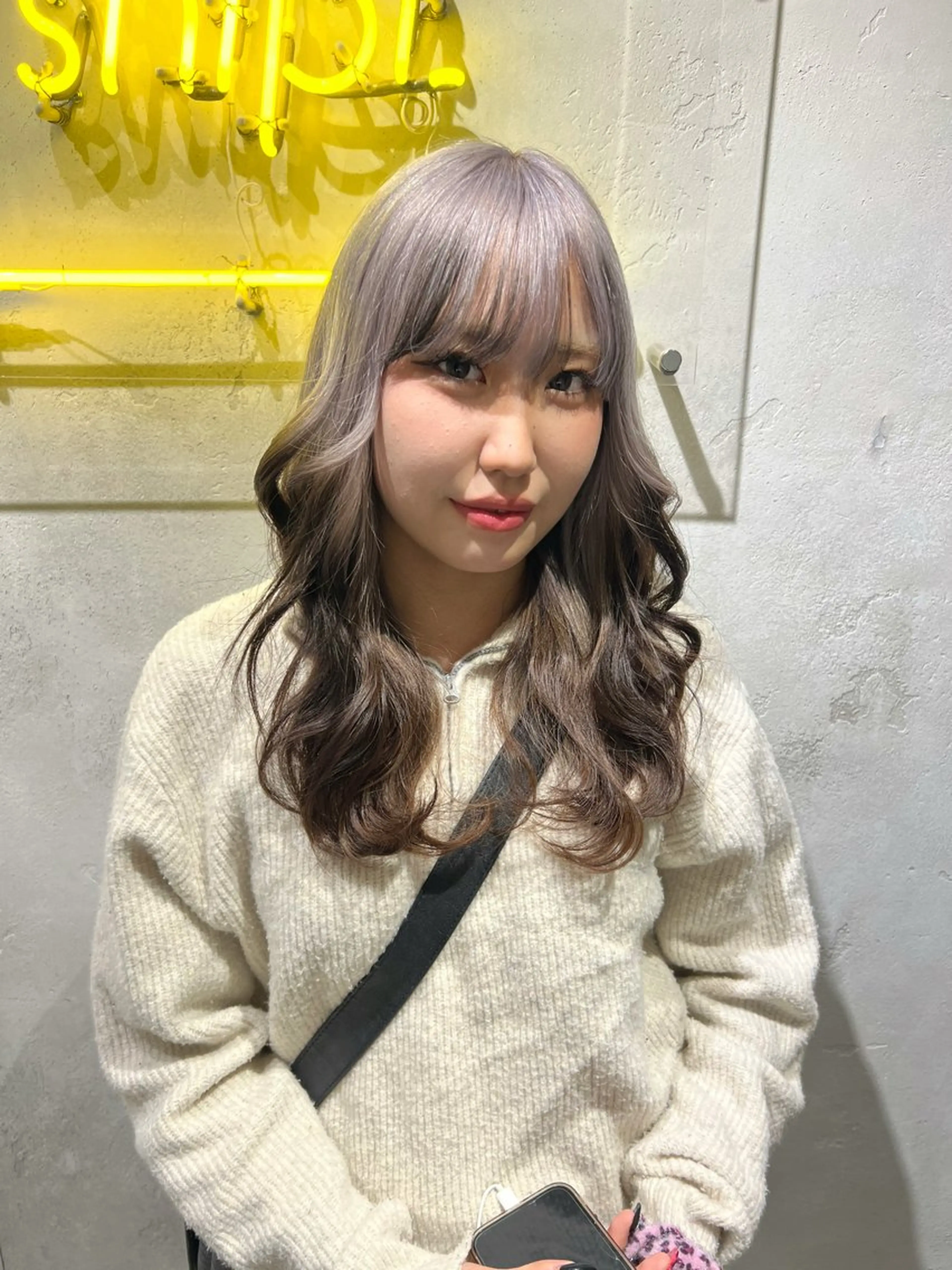 ミディアム デザイン🥇複雑履歴 ハイトーン特化のヘアスタイル