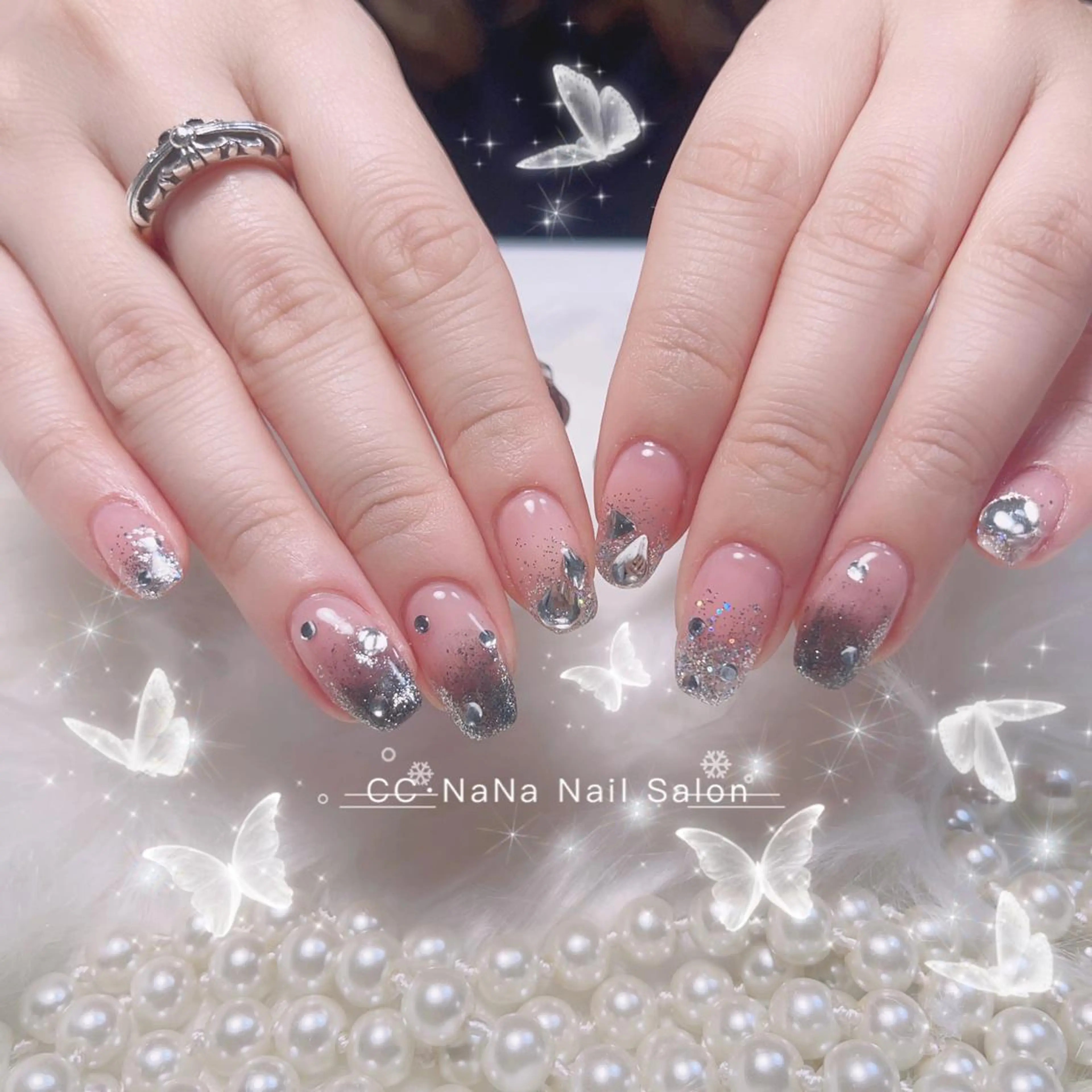 ネイル チークネイル フラッシュネイル ジェルネイル ハート キラキラネイル ハンドネイル 💎CC・NaNa 韓国風ネイル🌙Cのネイルデザイン