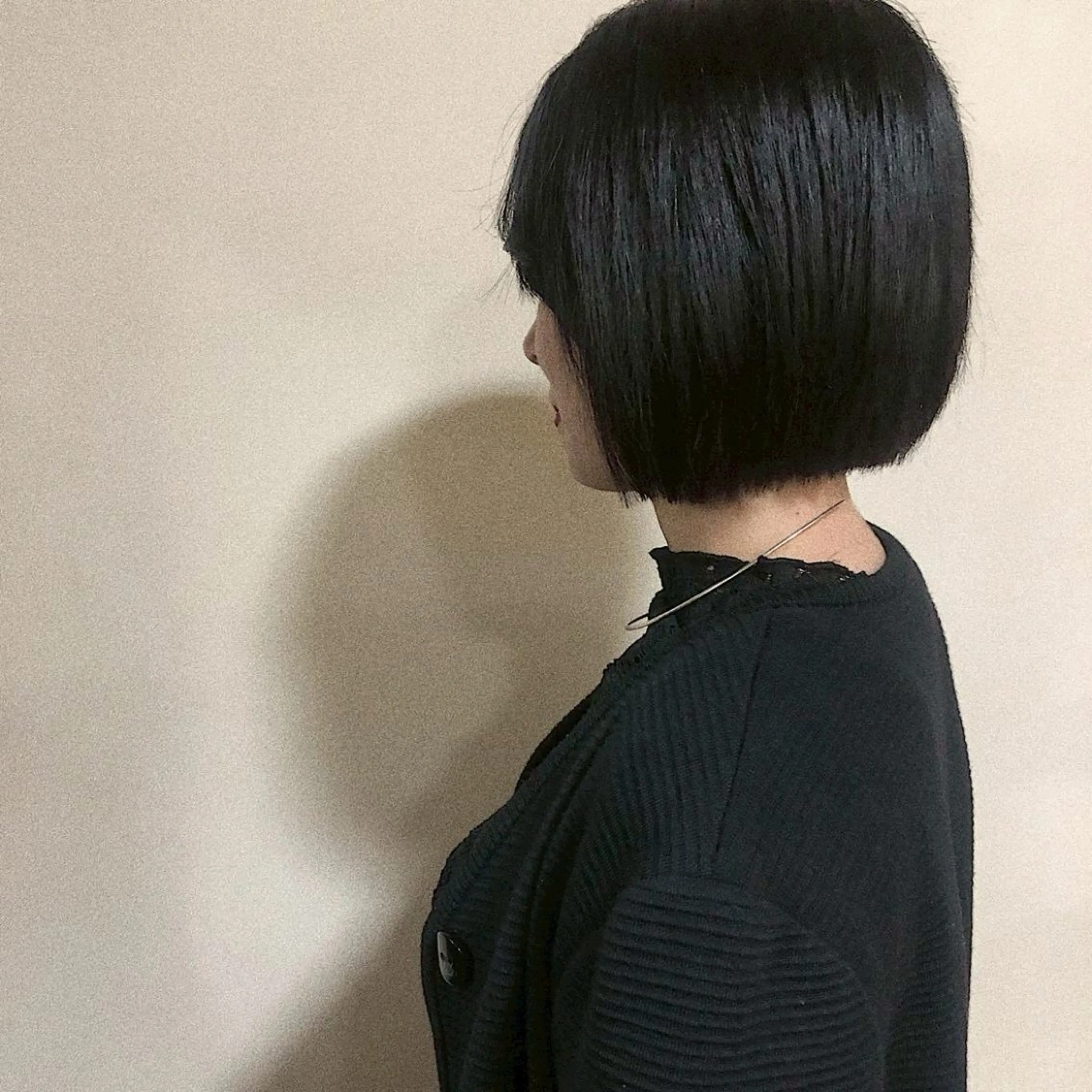 ミディアム 切りっぱなしボブ ボブ boucle所属・浅岡 昭汰のヘアスタイル