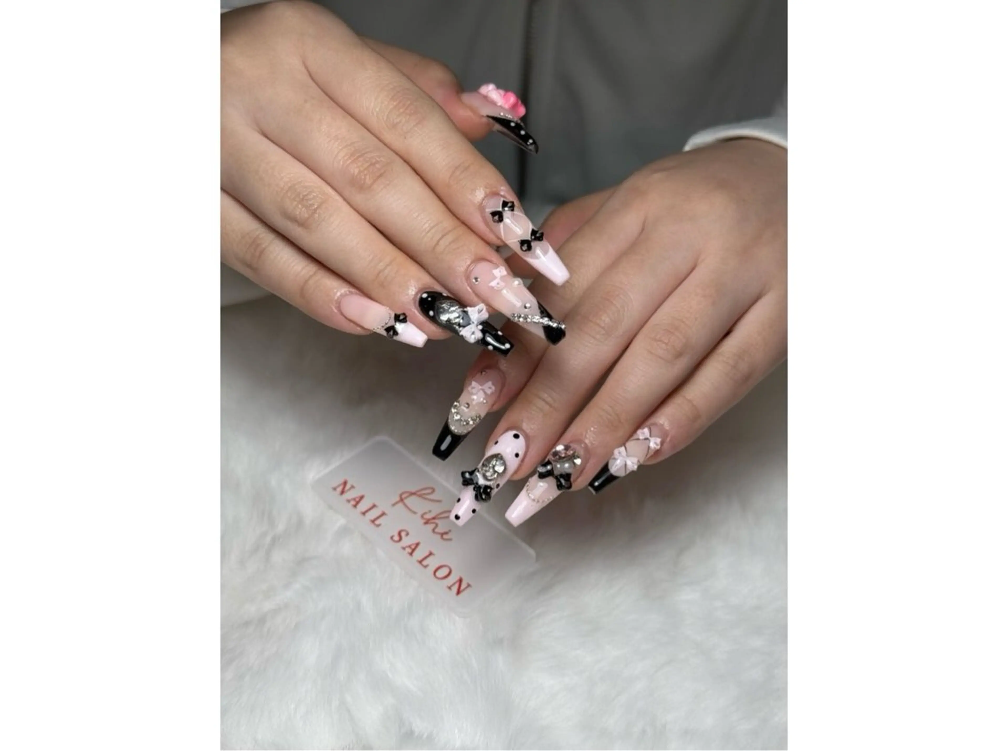 ネイル アートネイル ジェルネイル キラキラネイル 韓国ネイル スカルプネイル ハンドネイル 清水 ユナのネイルデザイン