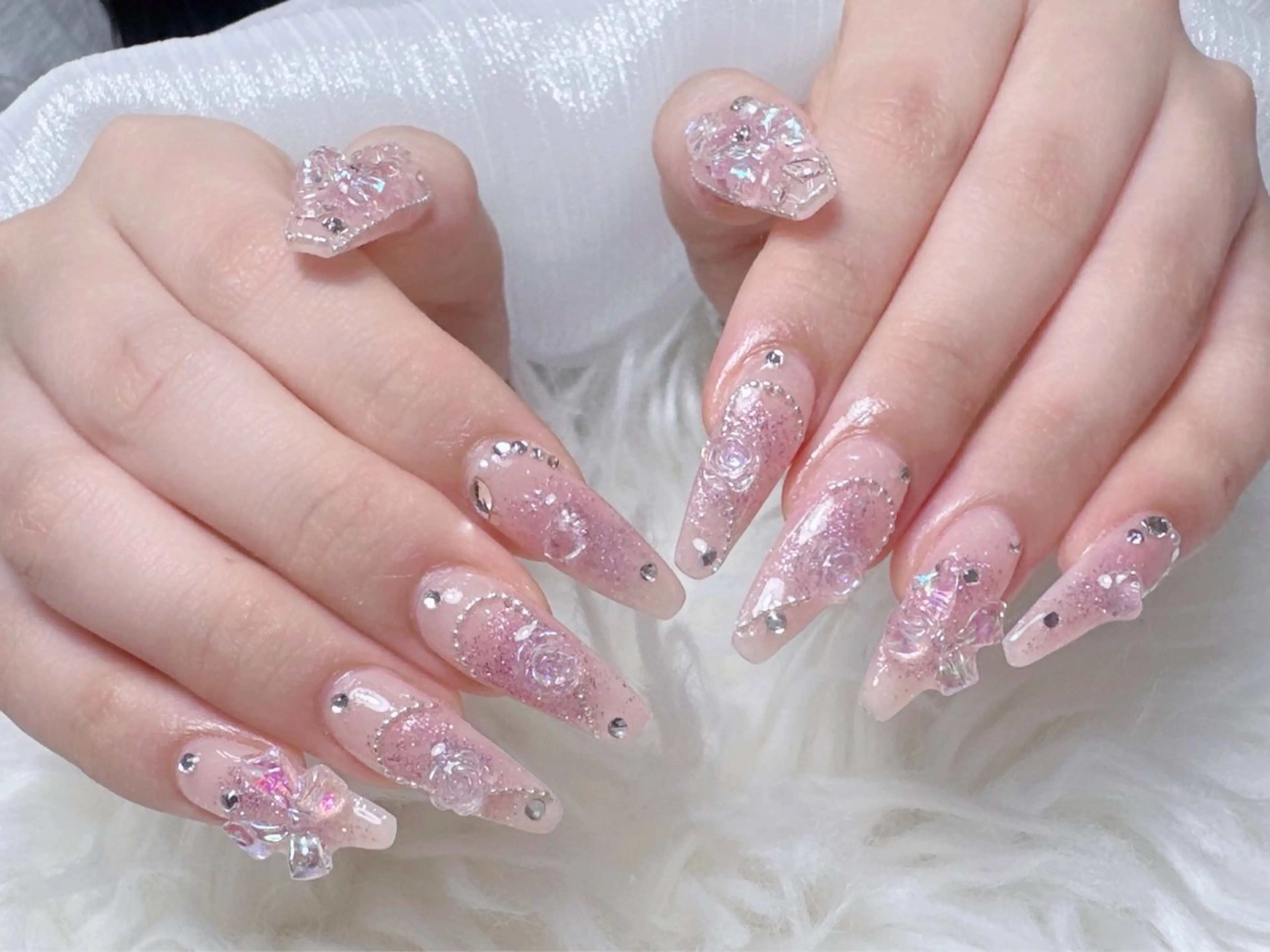 ネイル フレンチネイル グラデーション 韓国ネイル マグネットネイル ミラーネイル ハンドネイル ハンドケア Hara Nail 【パラジェル使用】のネイルデザイン