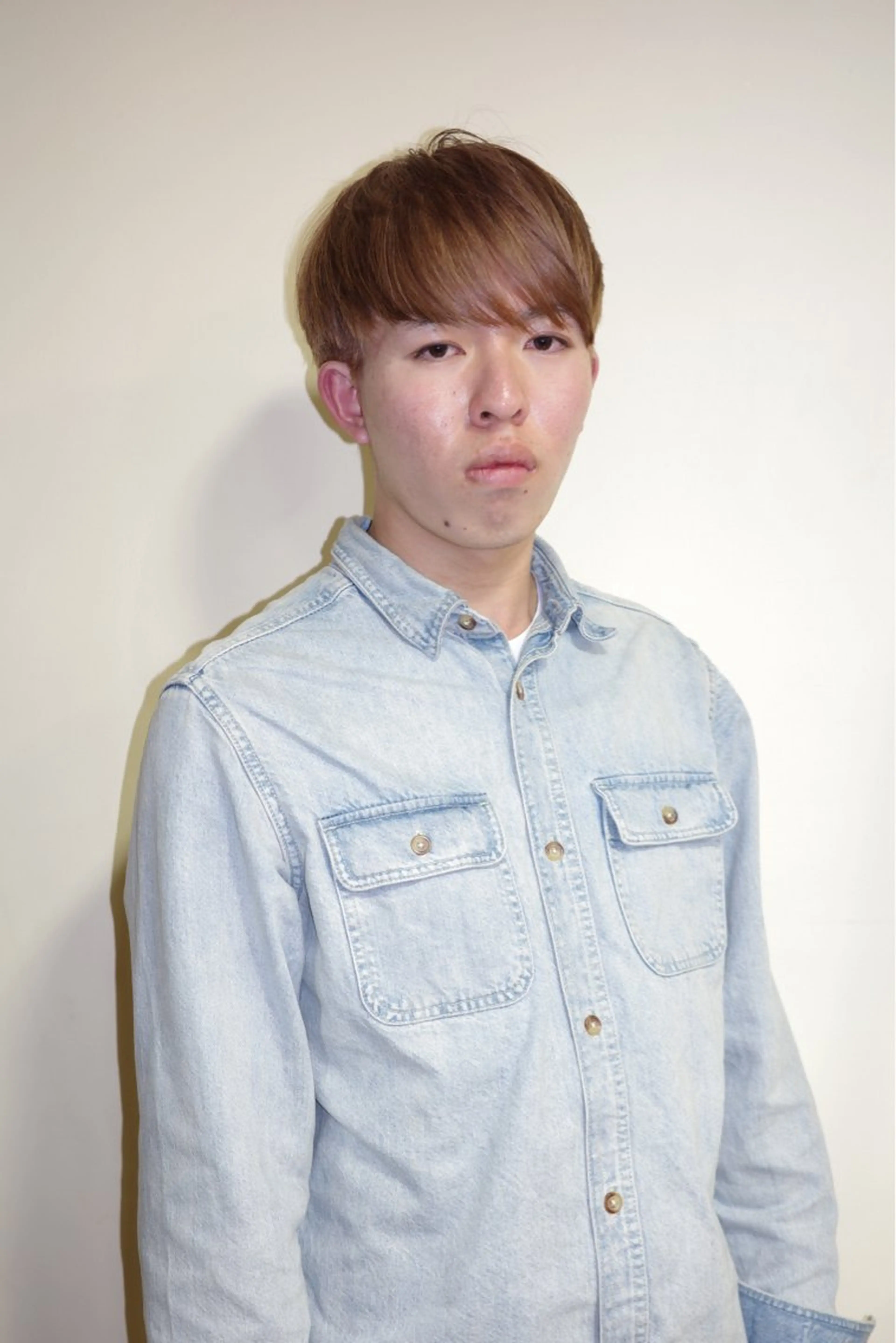 ショート カラー メンズ メンズブリーチ メンズパーマ ベージュカラー ブリーチ ピンクカラー boucle所属・浅岡 昭汰のヘアスタイル