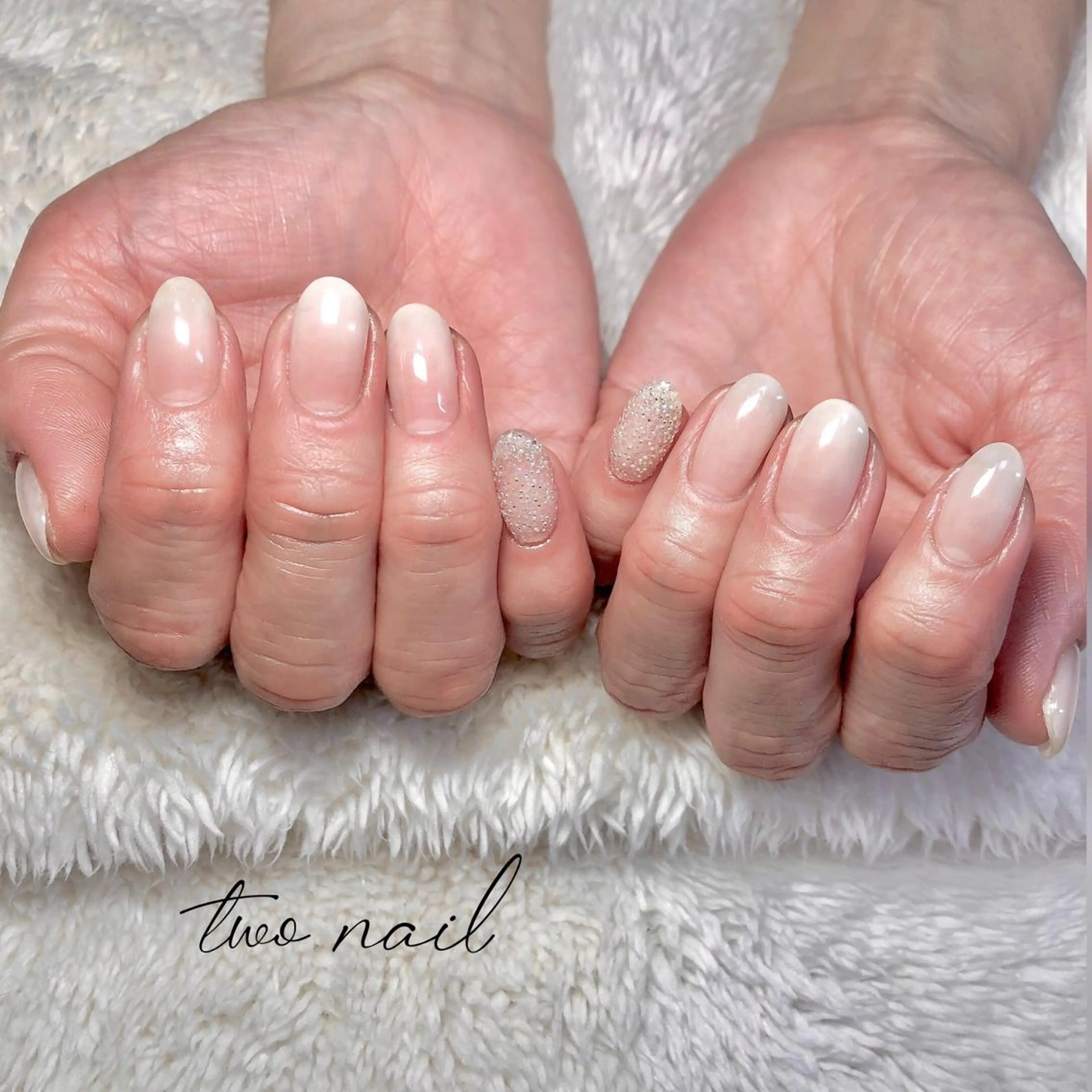 ネイル アートネイル フットネイル ハート ニュアンスネイル ホワイト ハンドネイル two nailのネイルデザイン