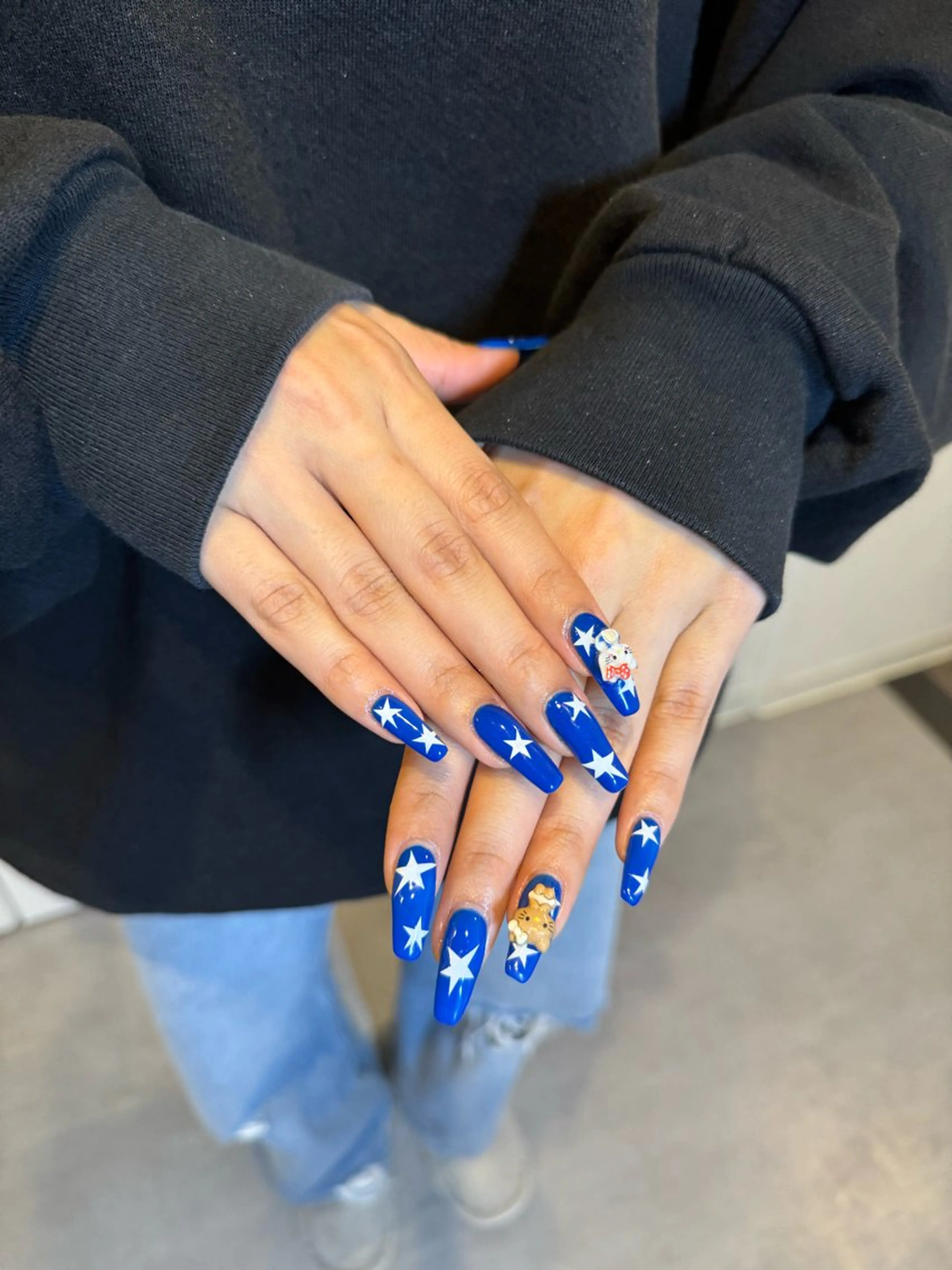 カラー ハンドネイル 濱岡 咲のネイルデザイン