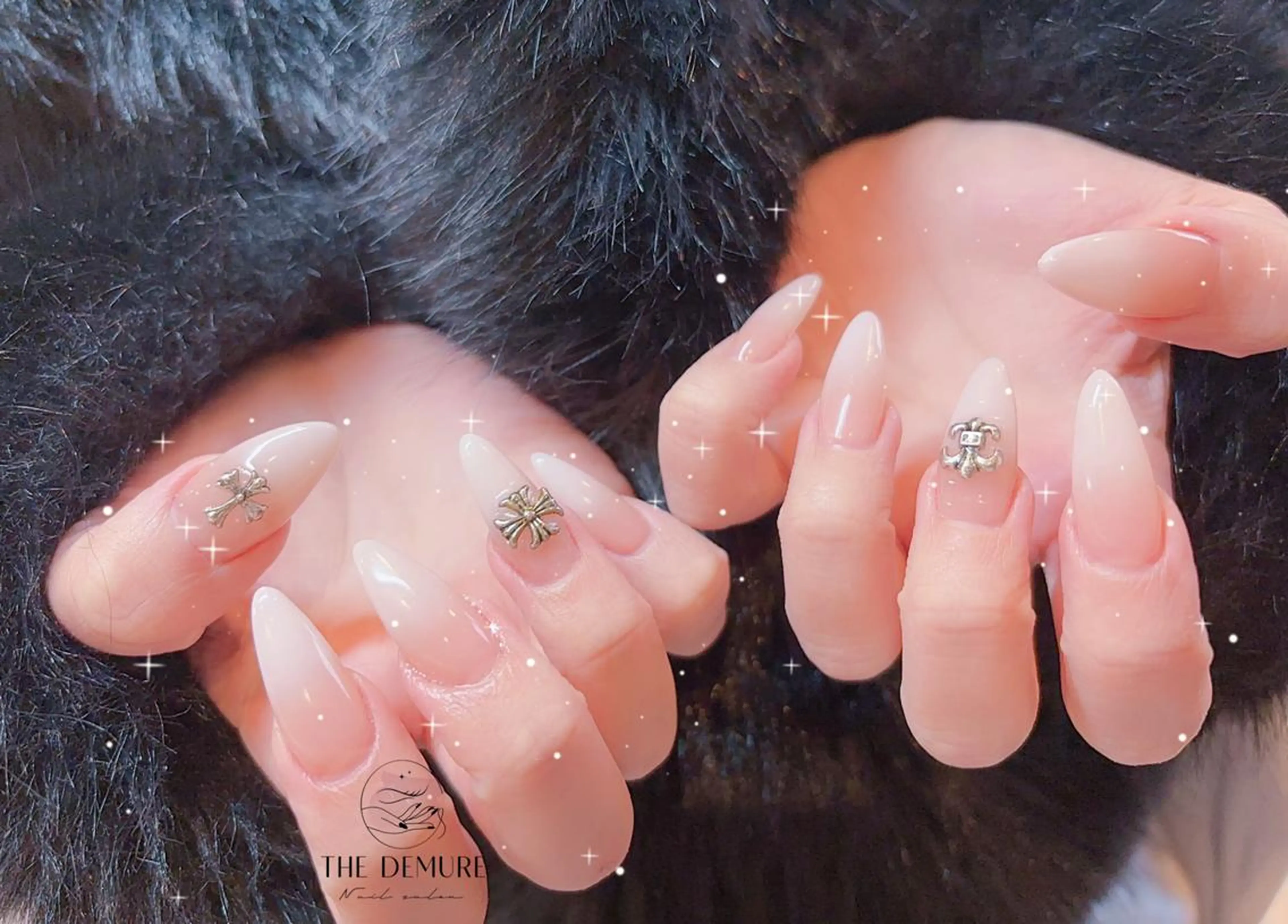 ネイル アートネイル フットネイル キラキラネイル 韓国ネイル ロングネイル ハンドネイル 🩷リリス 高田馬場店のネイルデザイン