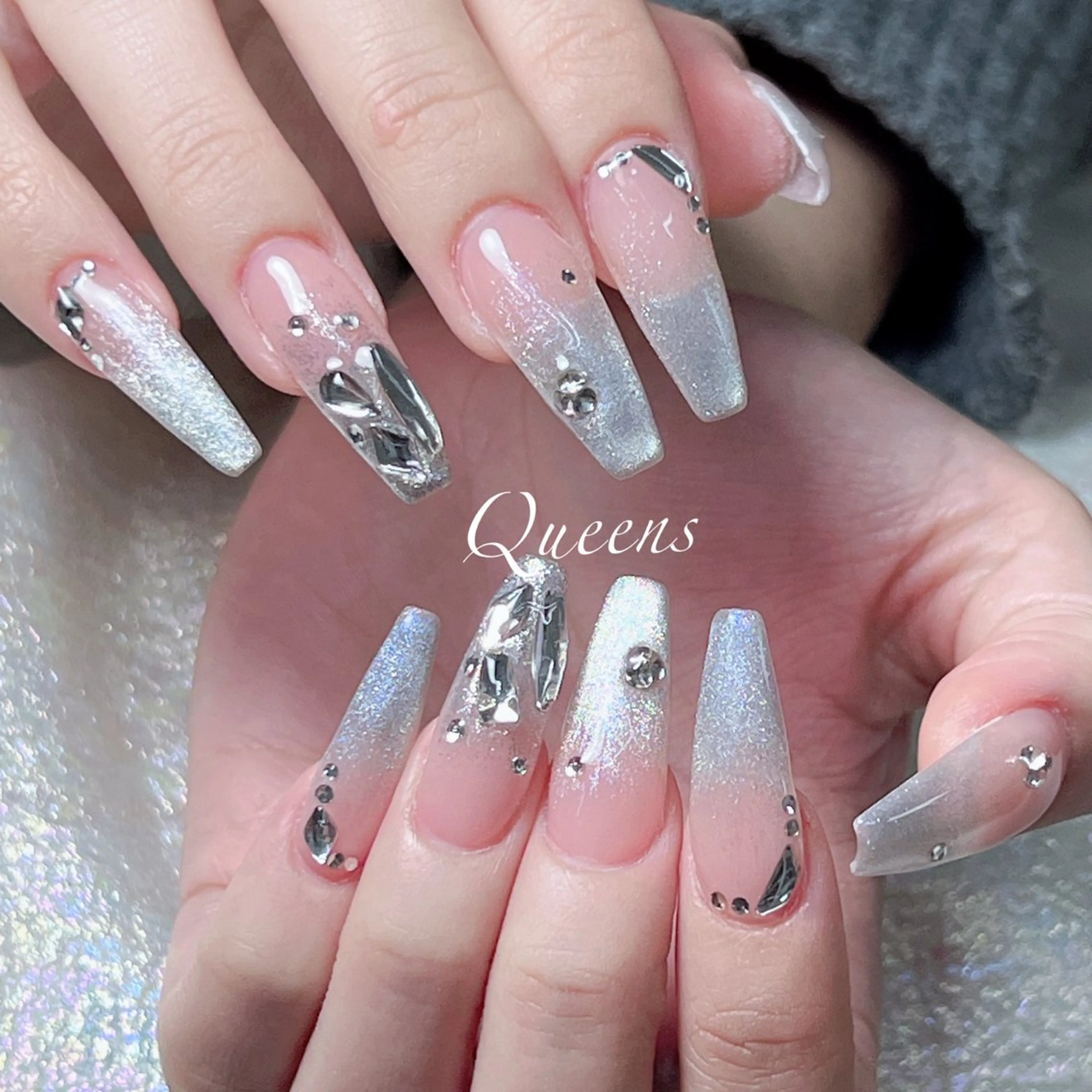 ネイル ハンドネイル Queens 榊 まおのネイルデザイン