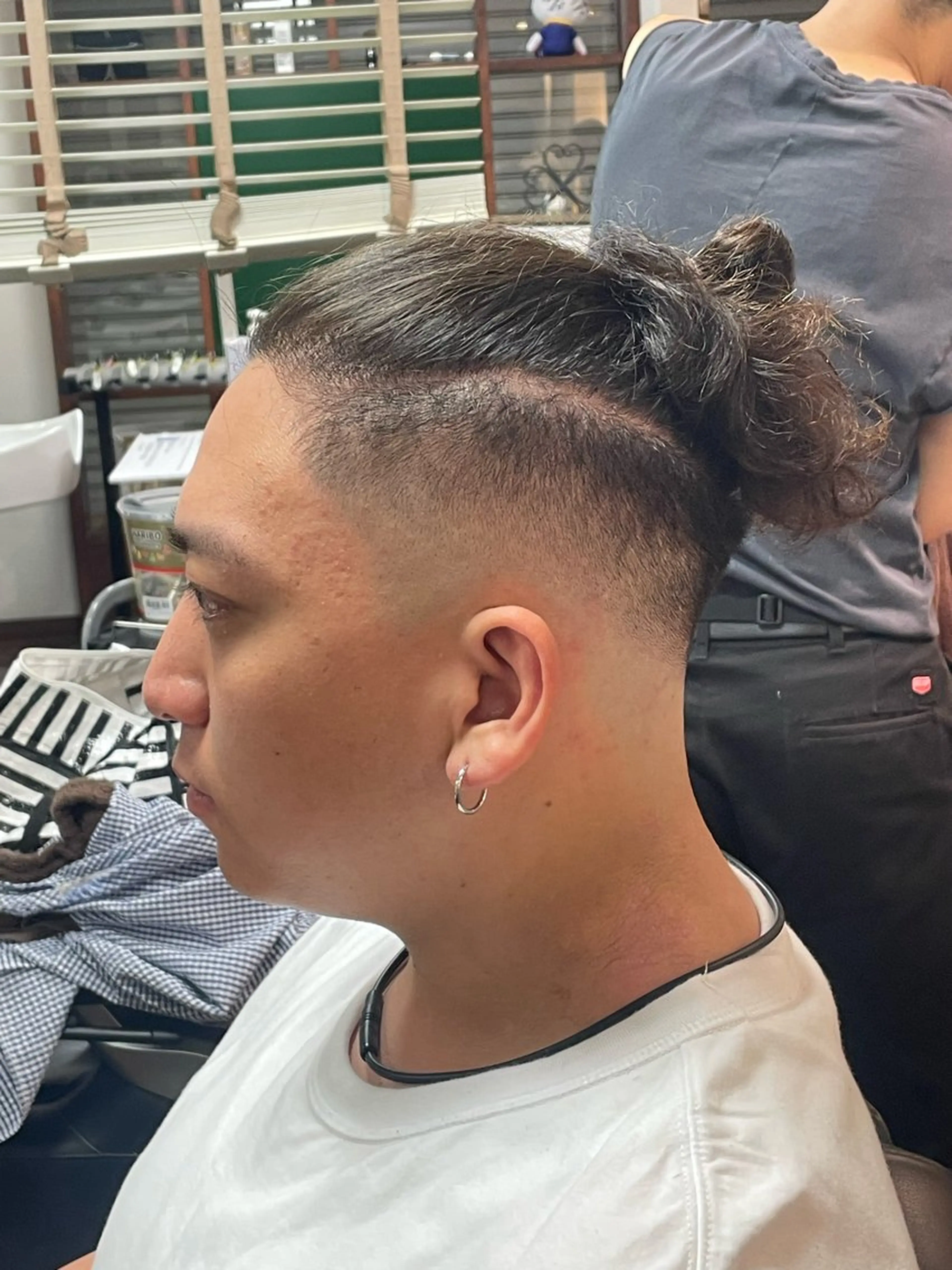 メンズ フェードカット スキンフェード ZANGIRI 根本のヘアスタイル