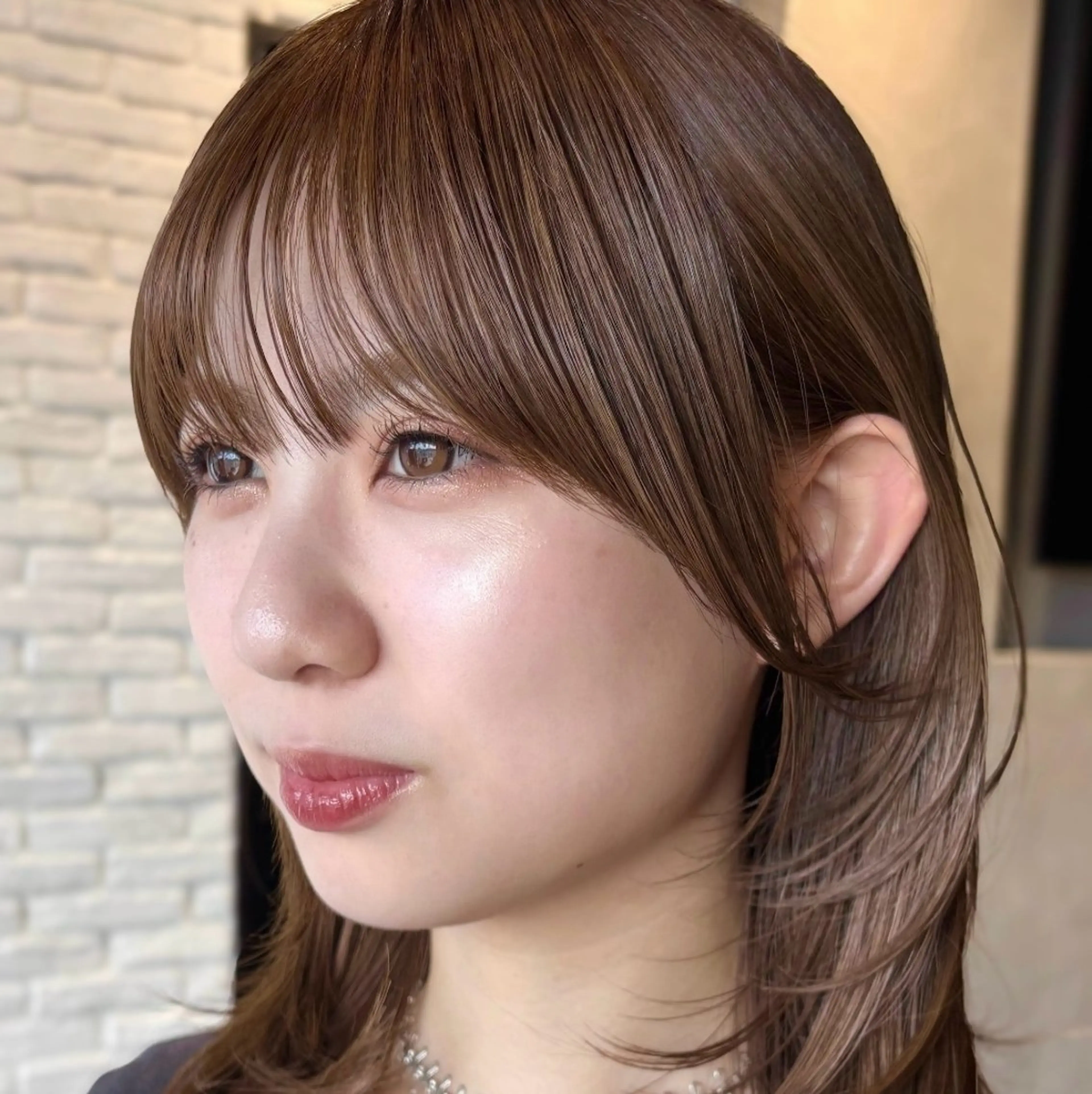 ミディアム カラー ベージュカラー ブリーチ ブリーチなしカラー 似合わせカット 顔まわり🥨レイヤー /透明感/水口舞奈のヘアスタイル