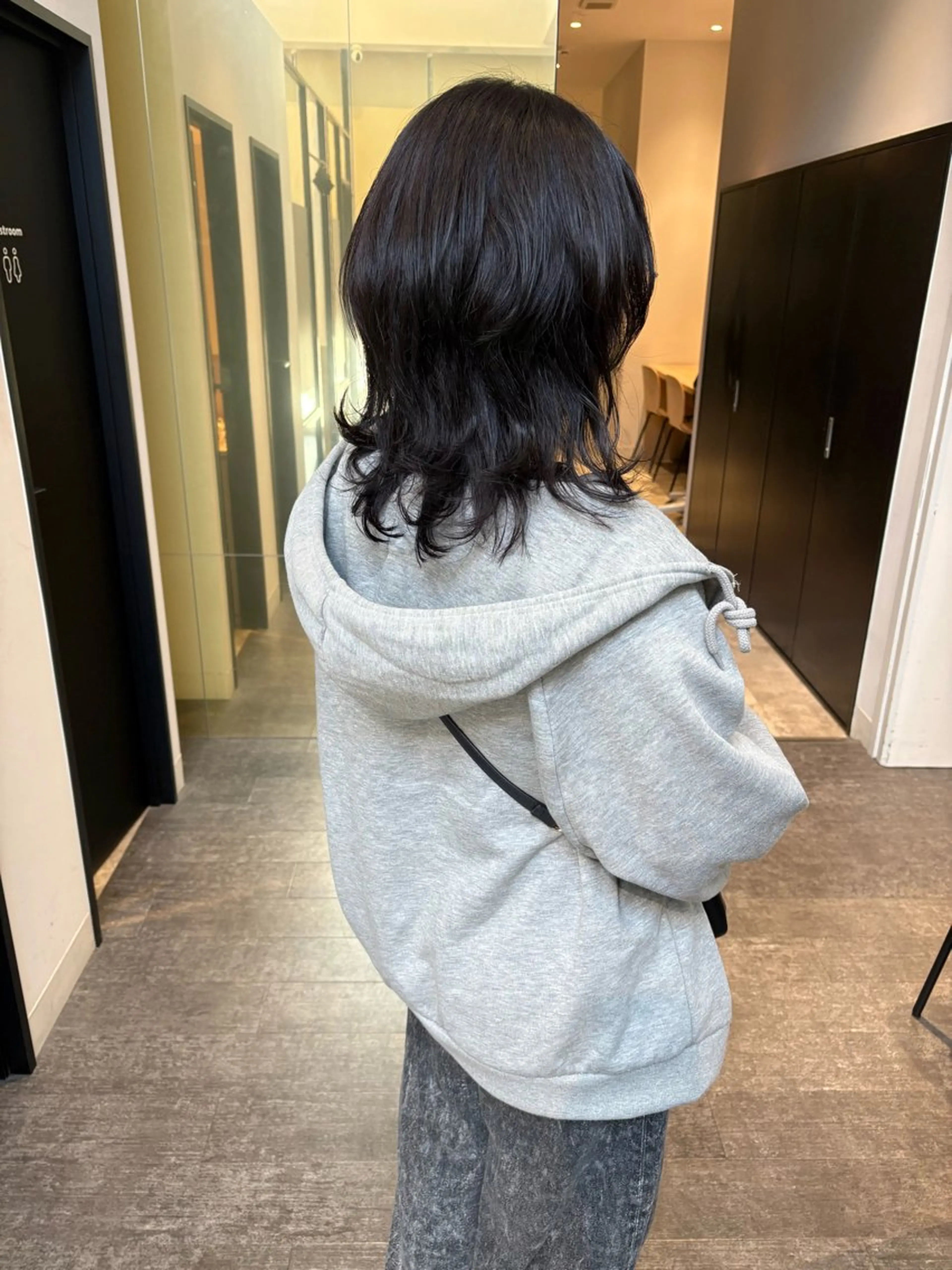 ミディアム カラー 透明感カラー 韓国風ヘア カット ヘアカラー mao ｜ 柔らか艶カラー🫧のヘアスタイル