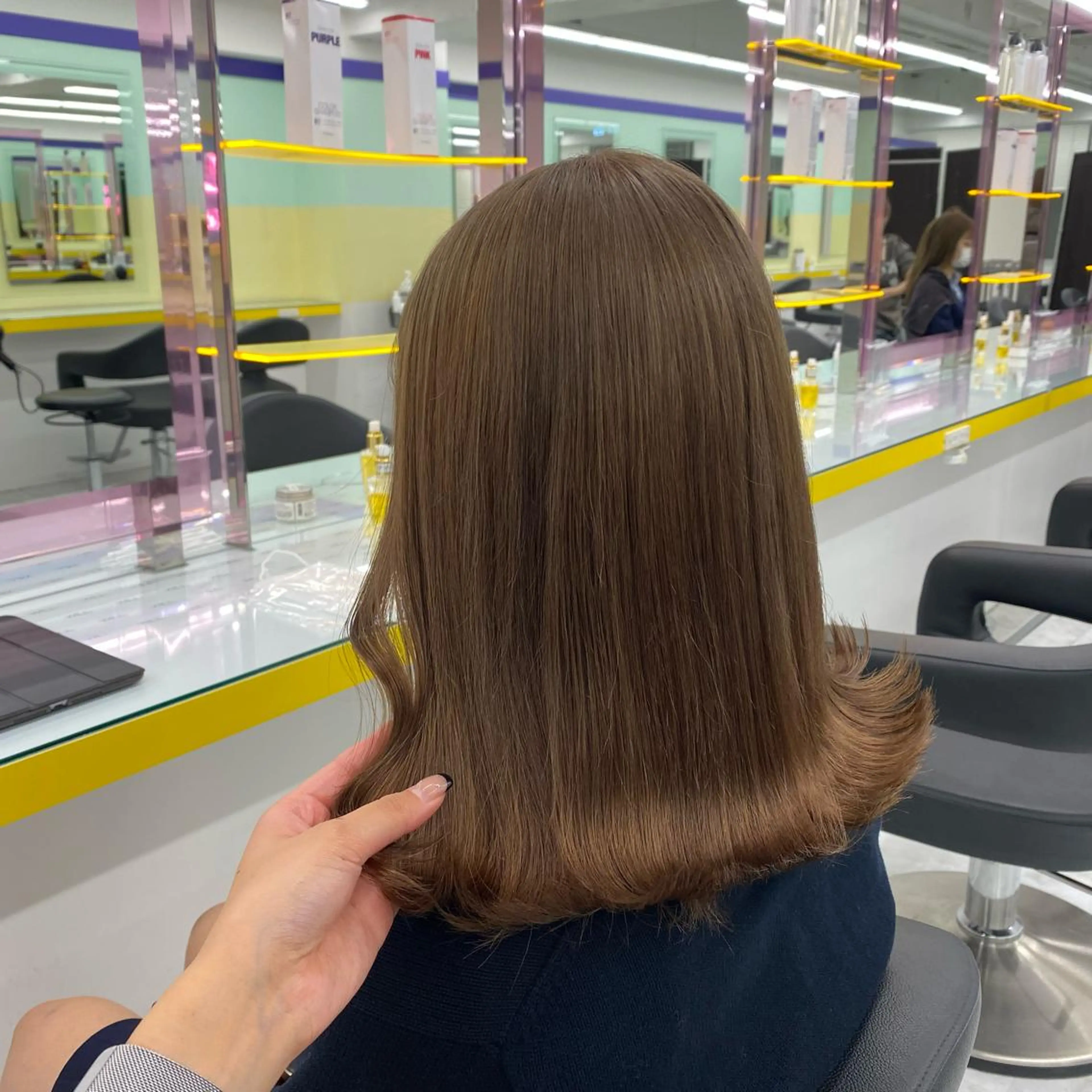 セミロング カラー ヘアアレンジ カット ヘアカラー mai🍑暖色カラー /レイヤー💖のヘアスタイル