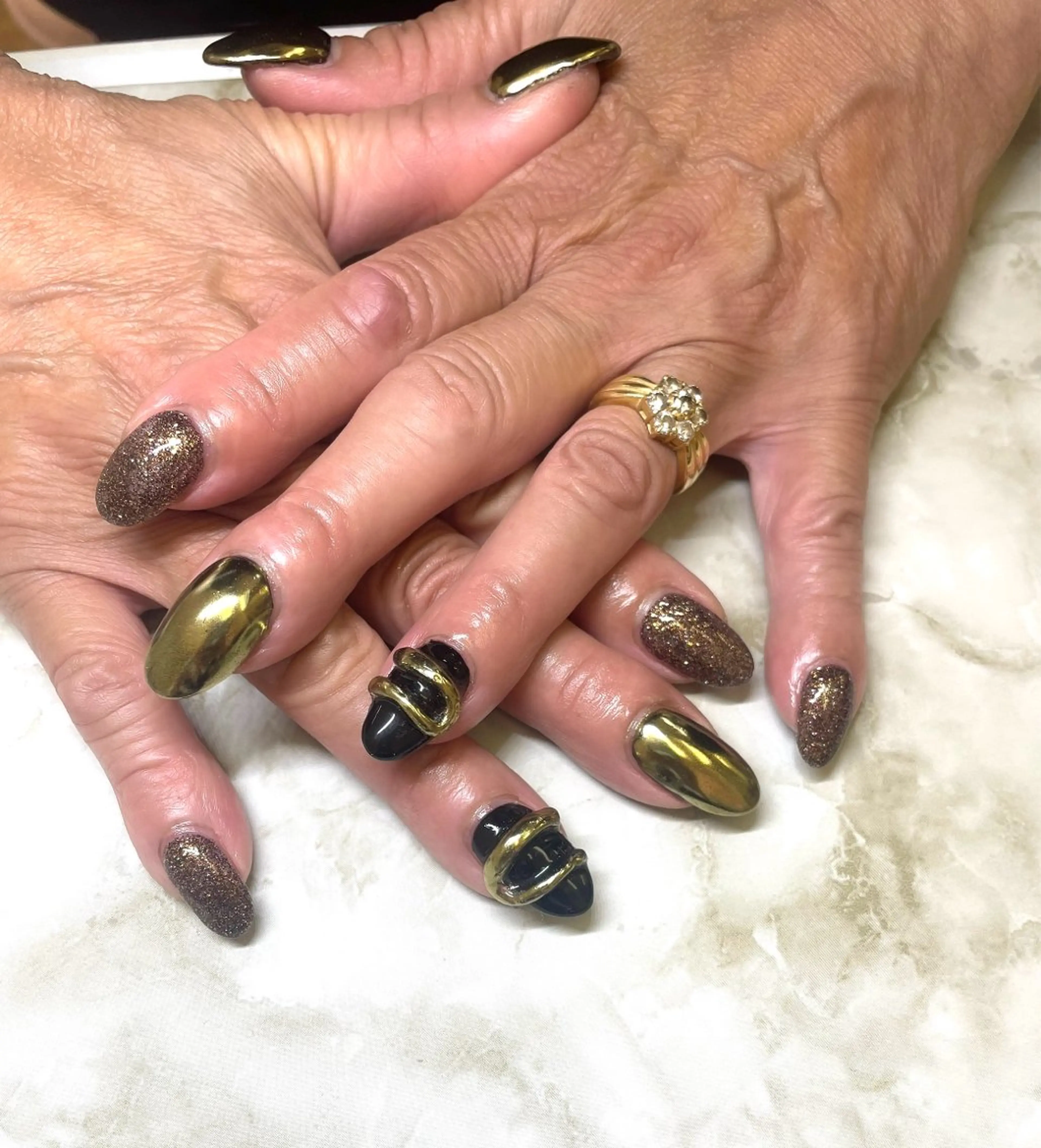 ミディアム ハンドネイル LeLien所属・LeLien ♡のネイルデザイン