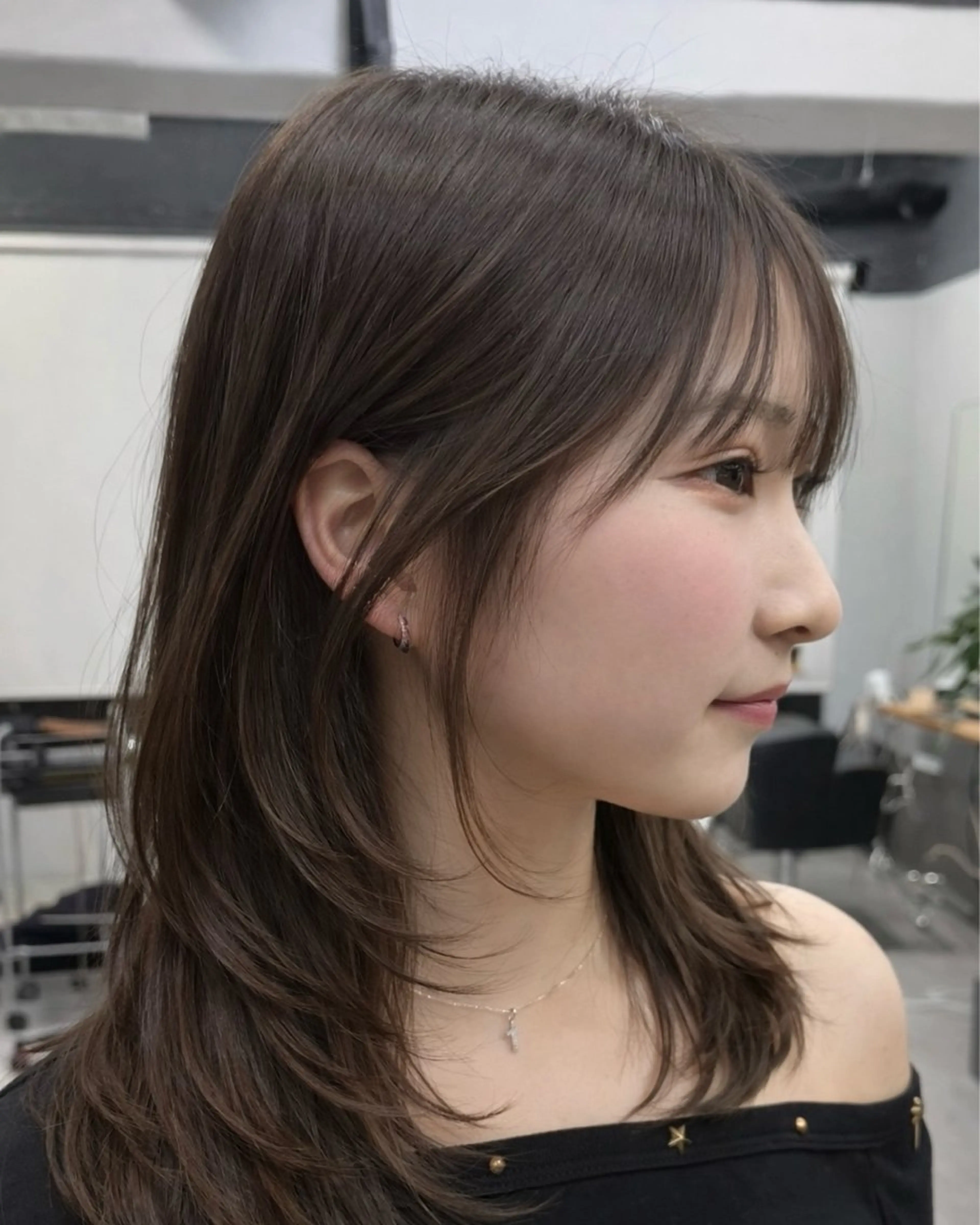 セミロング カラー カット ヘアカラー レイヤーカット 韓国風PAOのヘアスタイル