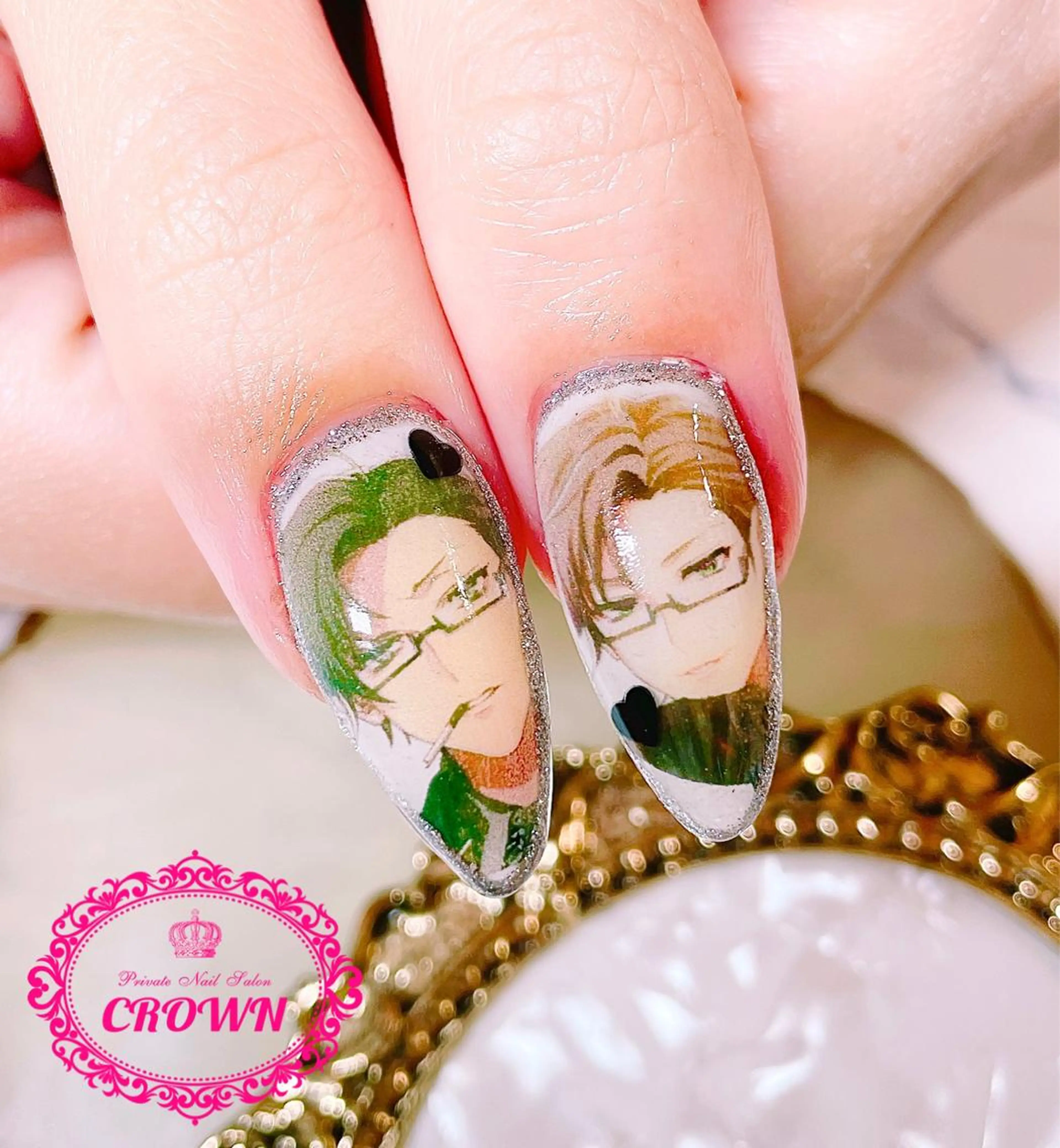 ネイル CROWN プライベートサロンのネイルデザイン