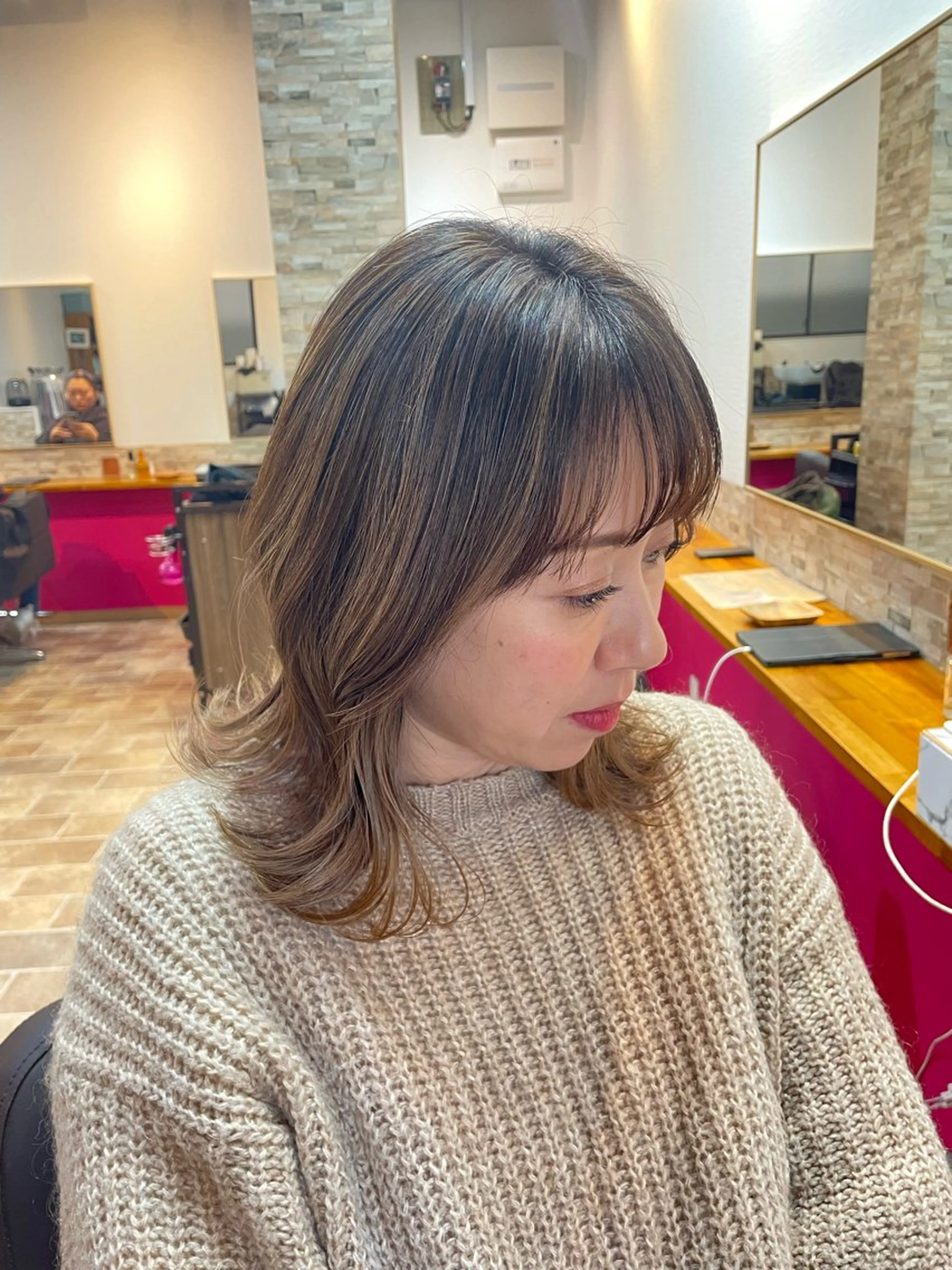 セミロング カラー グレージュ ハイライトカラー ハイライト カット ヘアカラー トリートメント YUI/ ブリーチカラー🌷のヘアスタイル