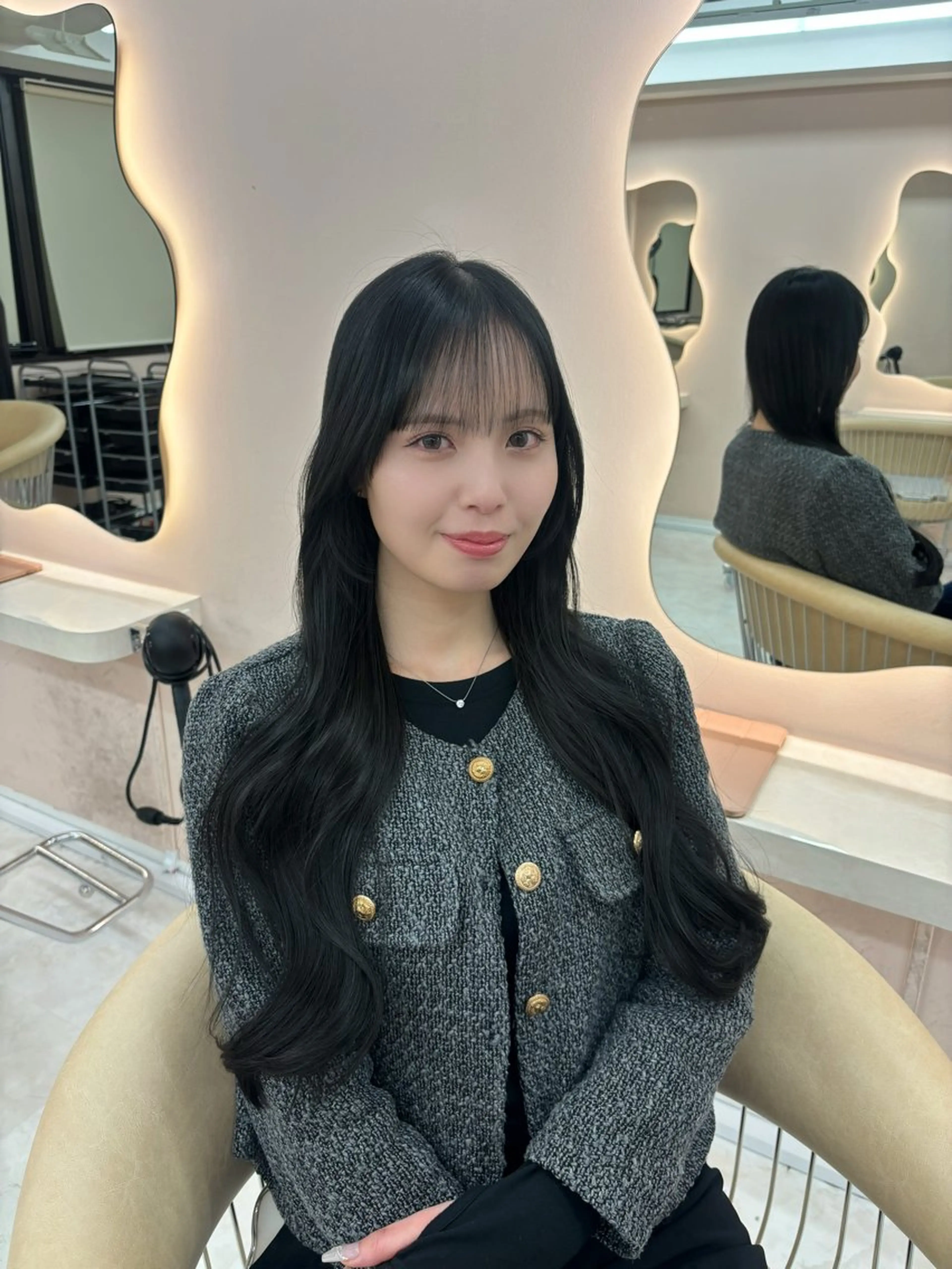 ロング ヘアカラー YOLO 渋谷 nanamiのヘアスタイル