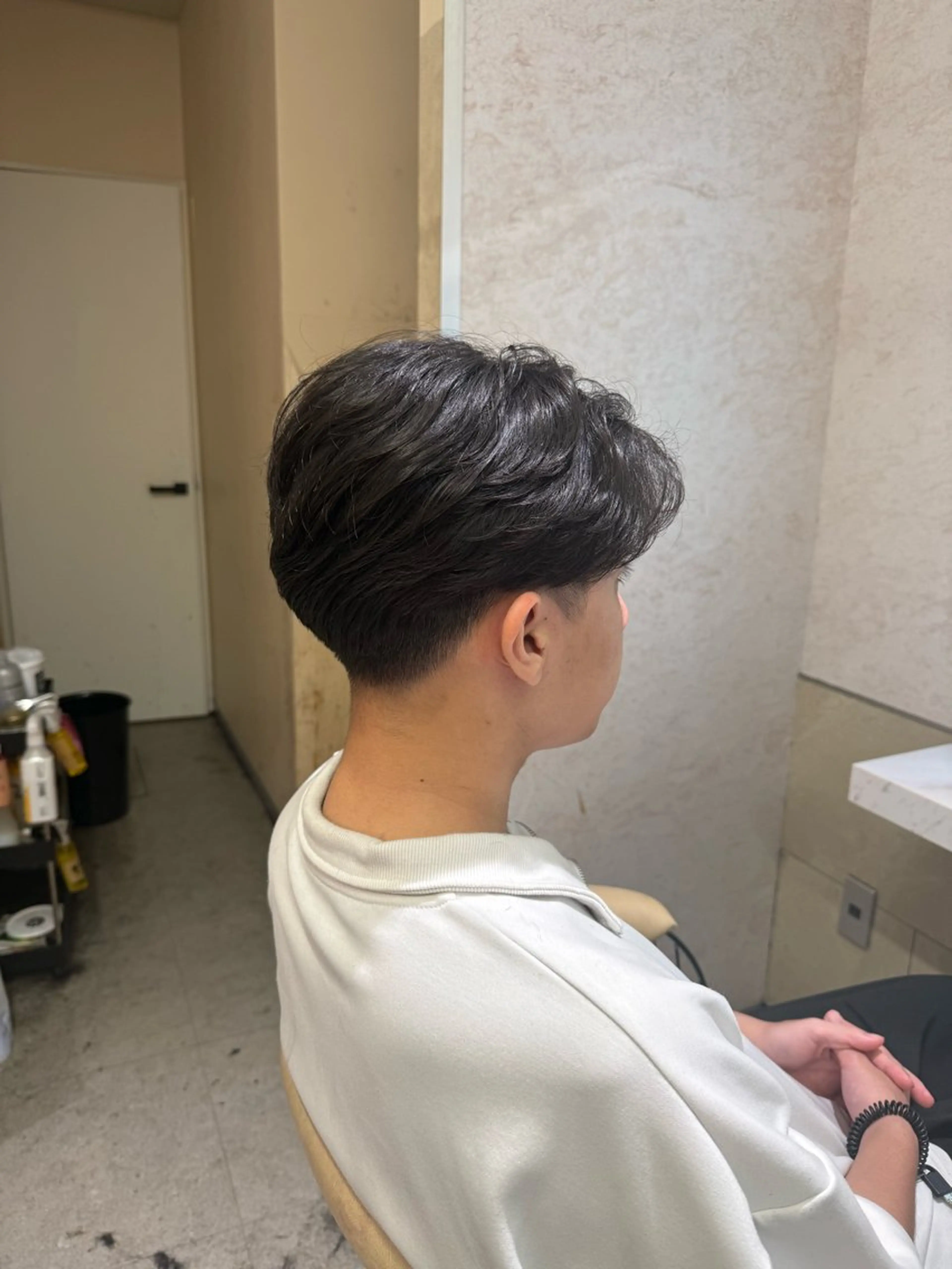 メンズ センターパート カット 🔥ユウト🔥メンズ 特化/赤み消しカラーのヘアスタイル