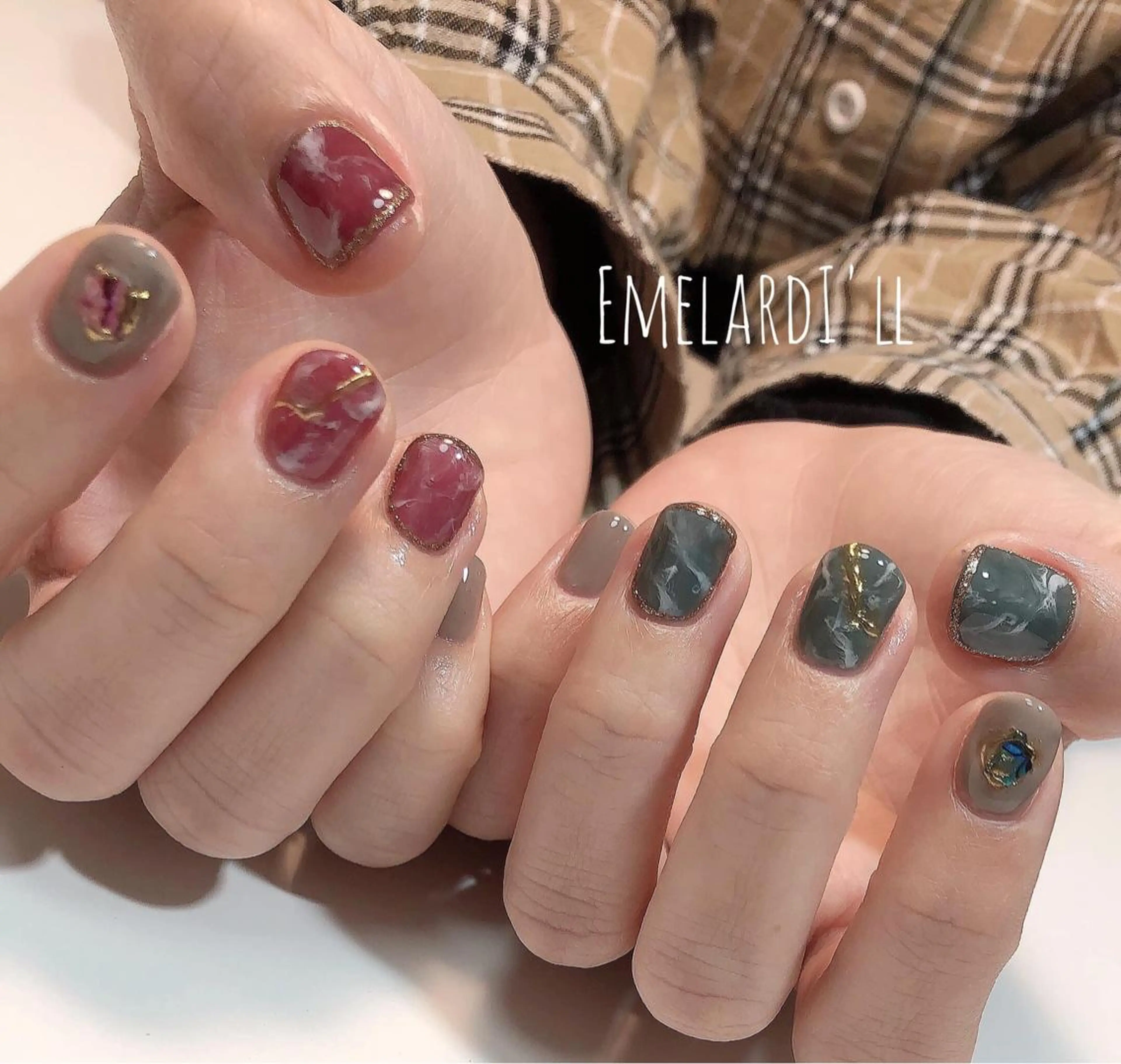 ネイル 沖縄市ネイルサロン エメラルドアイルのネイルデザイン