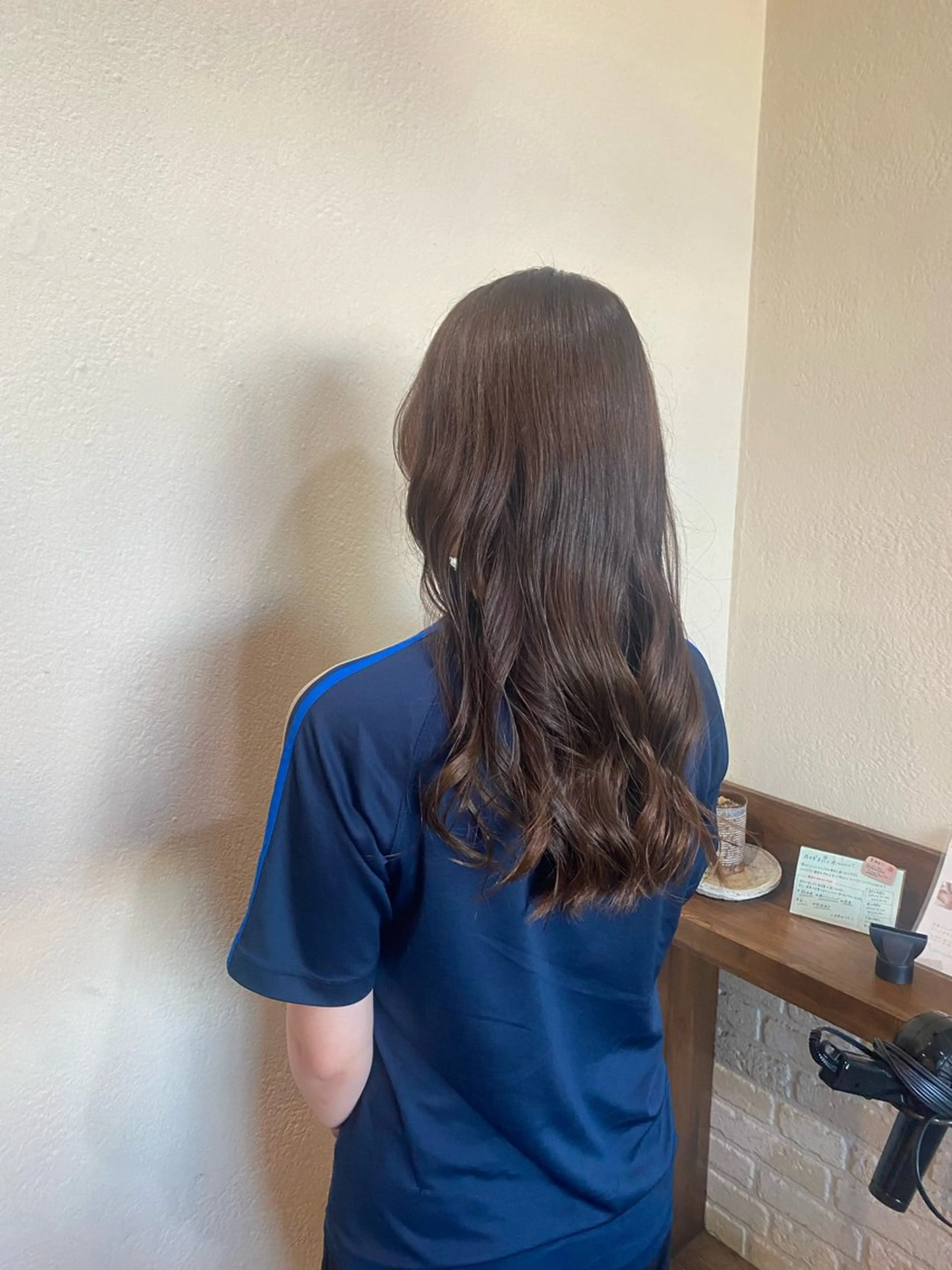 ロング ヘアカラー 肥田 夕蘭のヘアスタイル