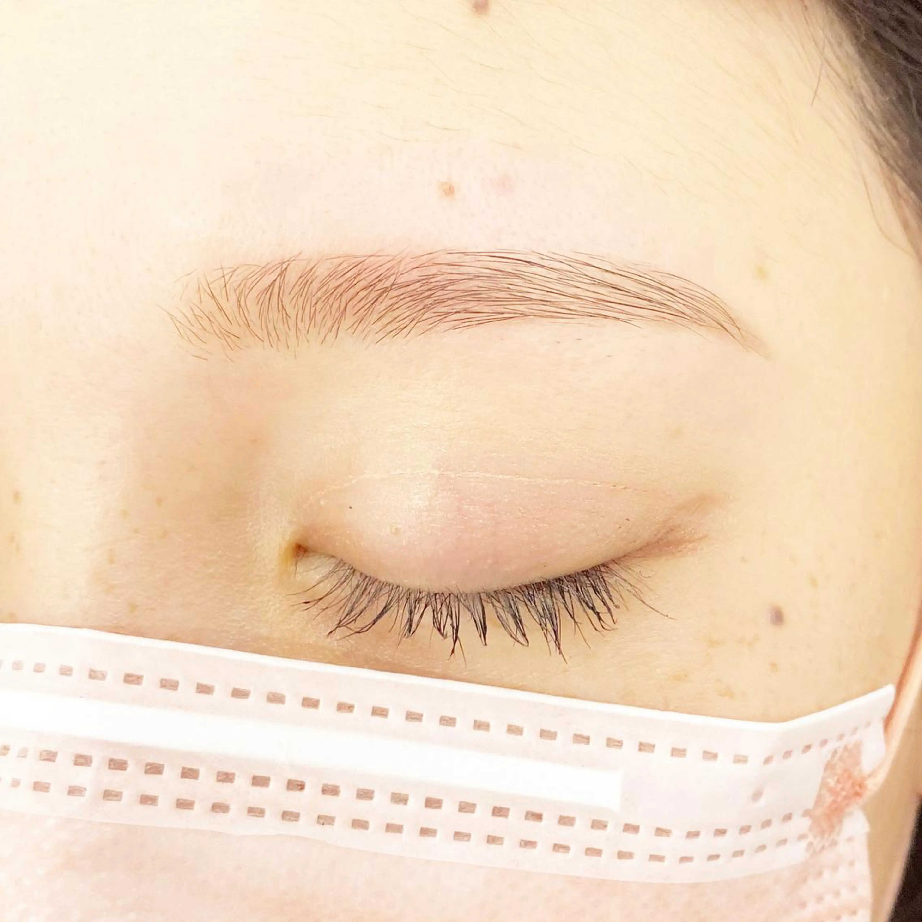 カラー アイブロウ elblink risaのマツエク・マツパデザイン