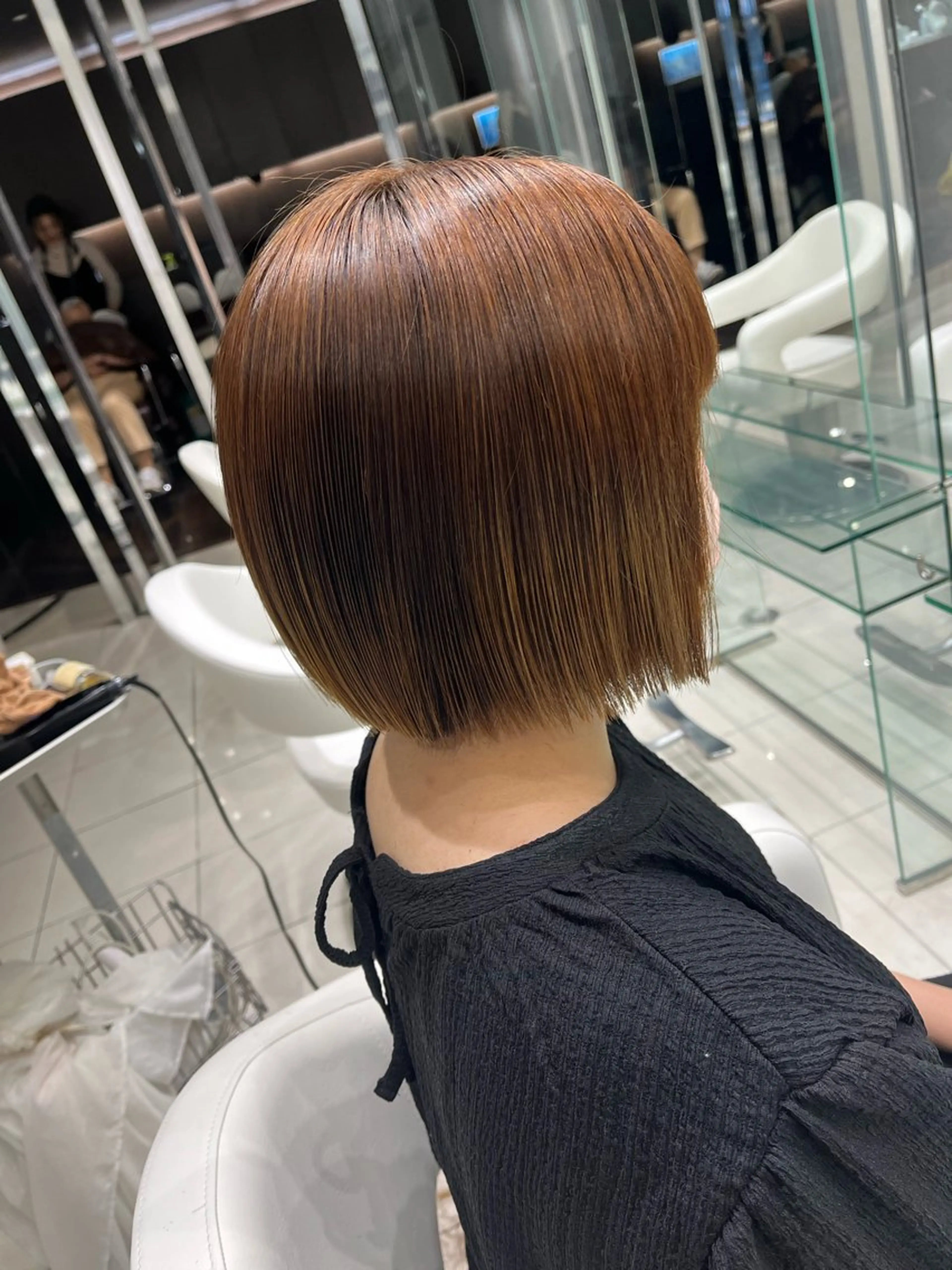 ショート 切りっぱなしボブ ボブ 岡野 芽依のヘアスタイル