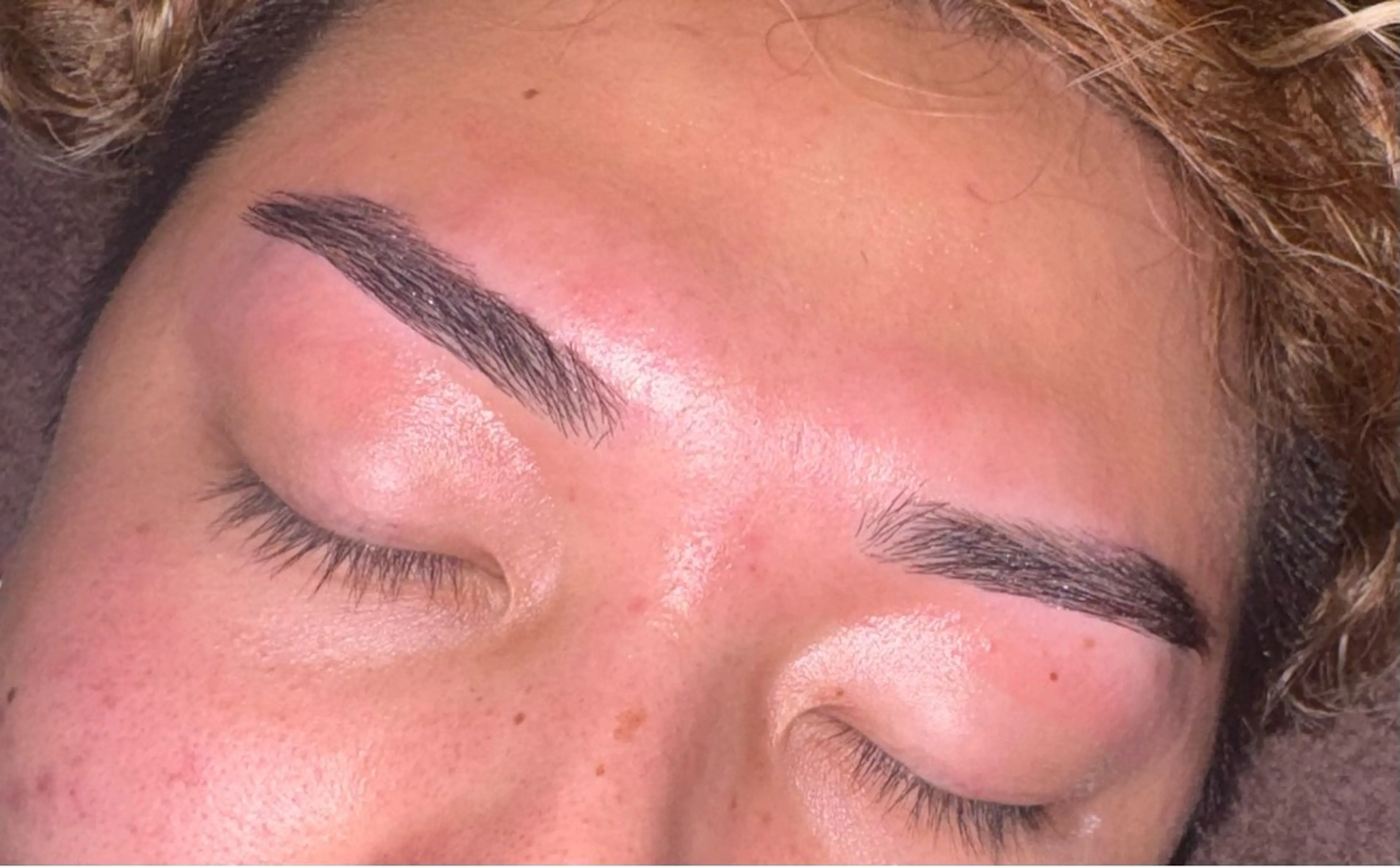 アイブロウ 桑 奈都美の眉毛・アイブロウイメージ