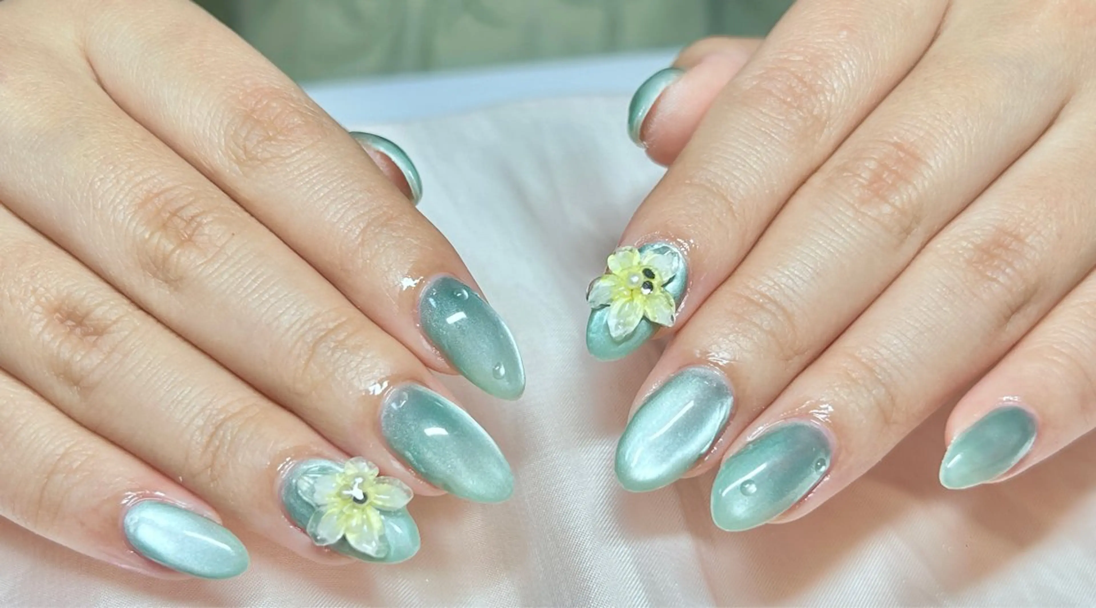 ネイル hello.nail所属・Horie 雪のネイルデザイン