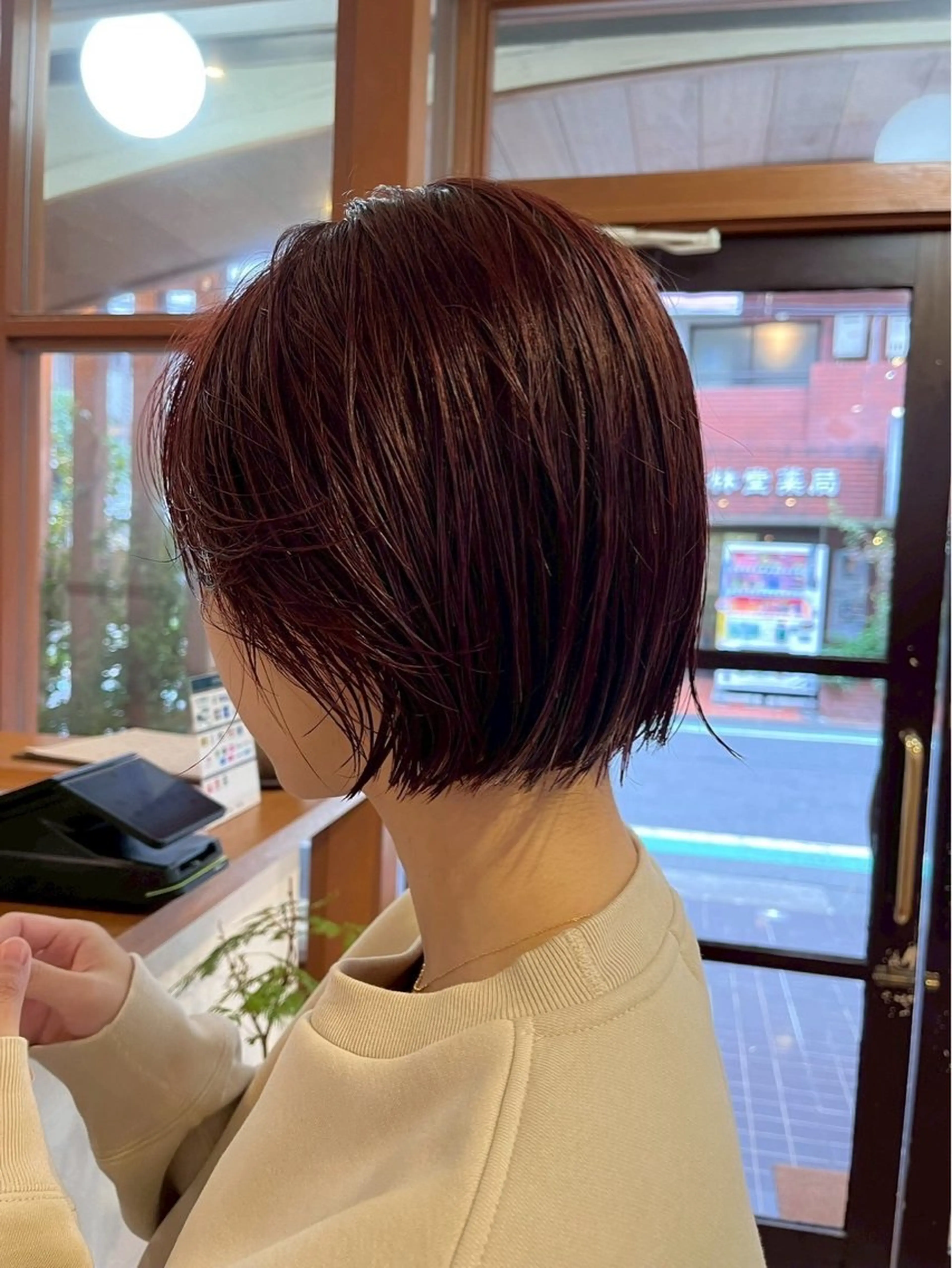 ショート カラー ヘアカラー emma~ ボブ hair🪷のヘアスタイル