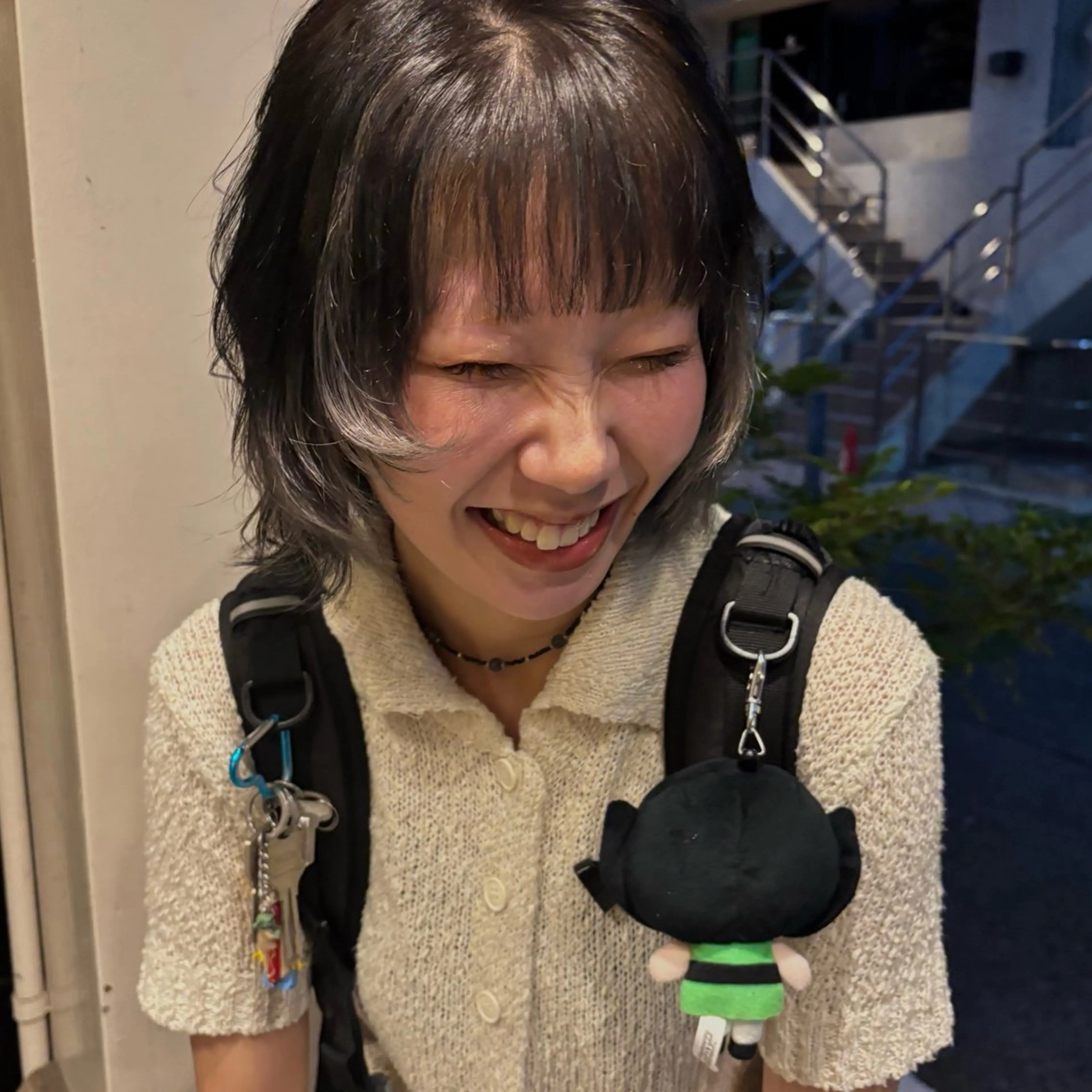 ミディアム カラー デザインカラー シルバー 顔まわりレイヤー レイヤーカット カット ヘアカラー 水原波津輝/ボブ /ニュアンスパーマのヘアスタイル